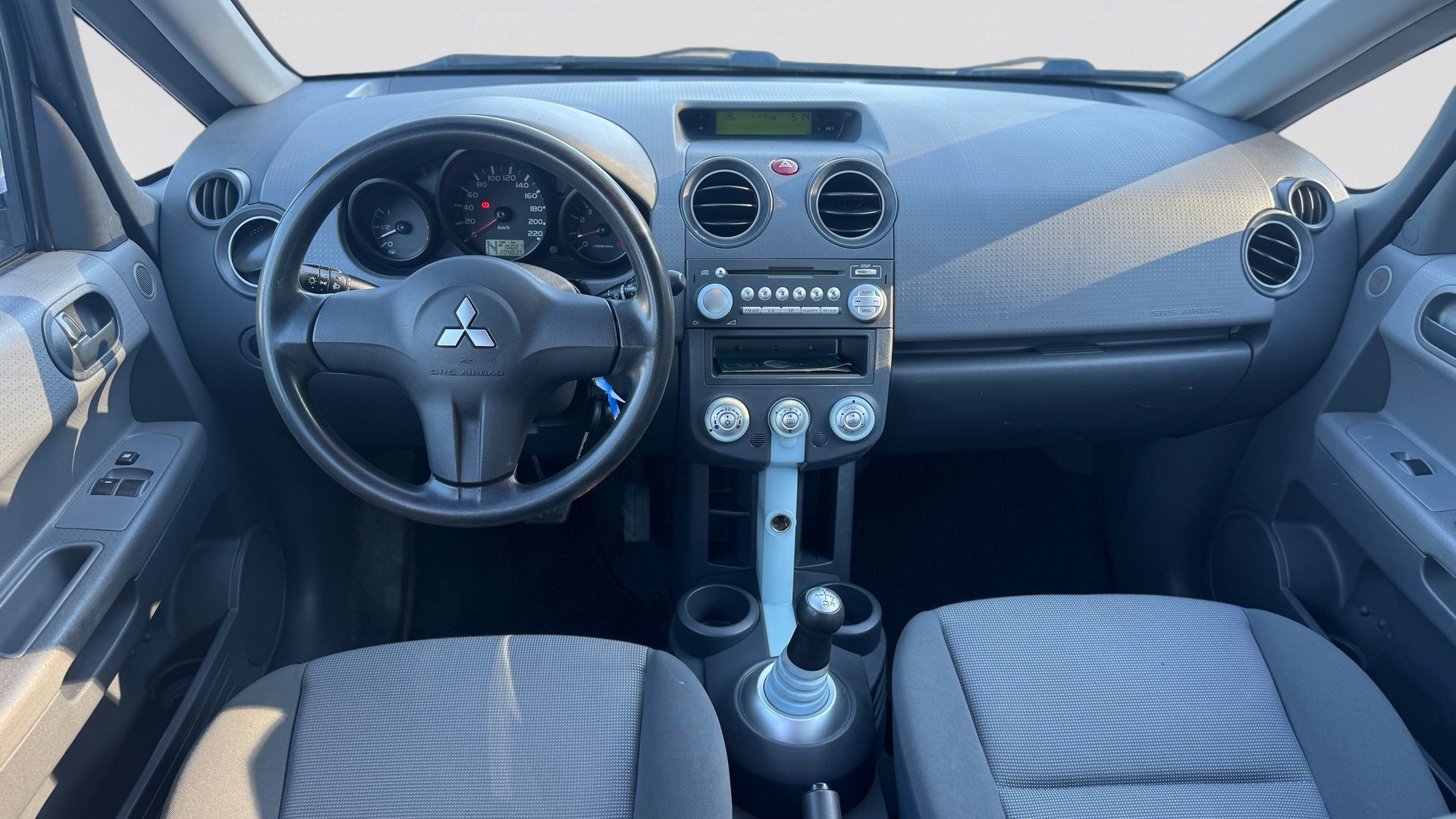 MITSUBISHI Colt 1.3 16V-image-18