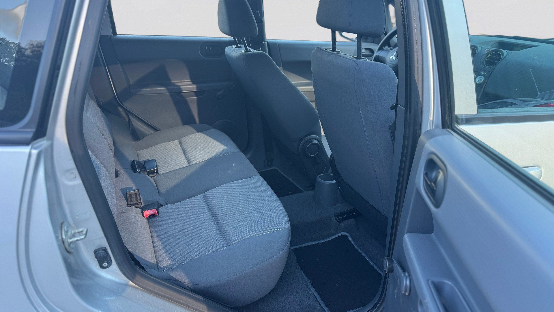MITSUBISHI Colt 1.3 16V-image-9