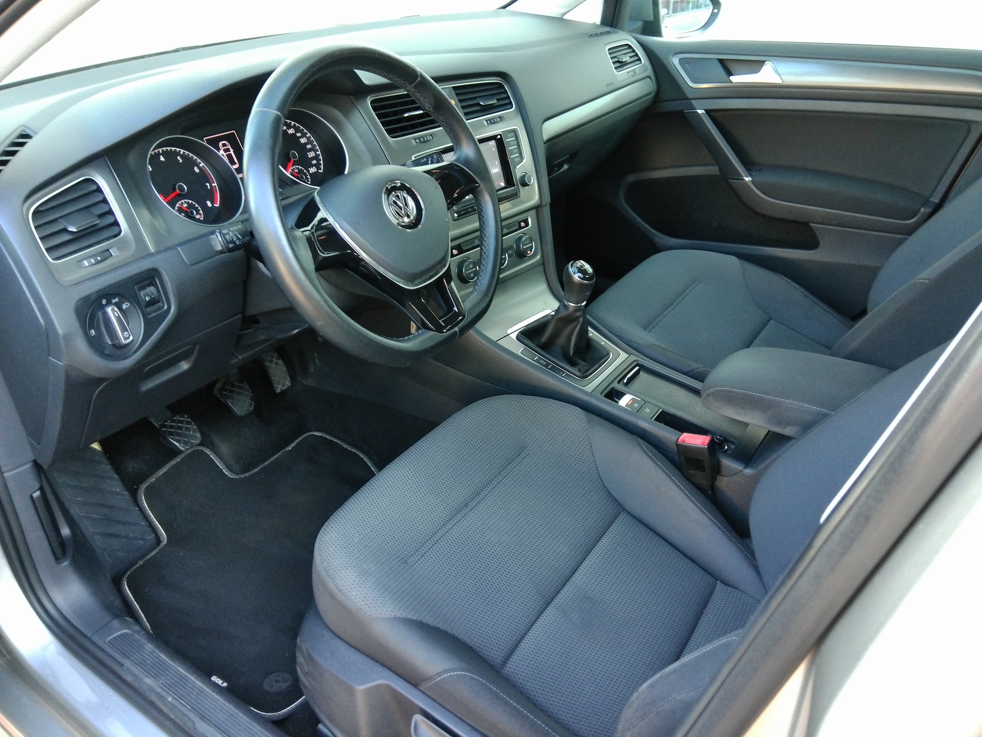 VW Golf 1.2 TSI Comfortline-image-5