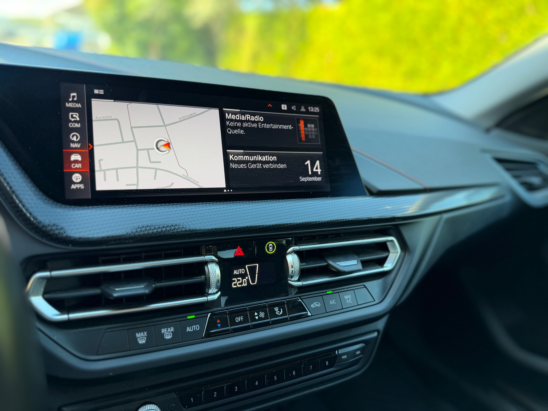 BMW 220d Gran Coupé Steptronic Sport Line-image-12