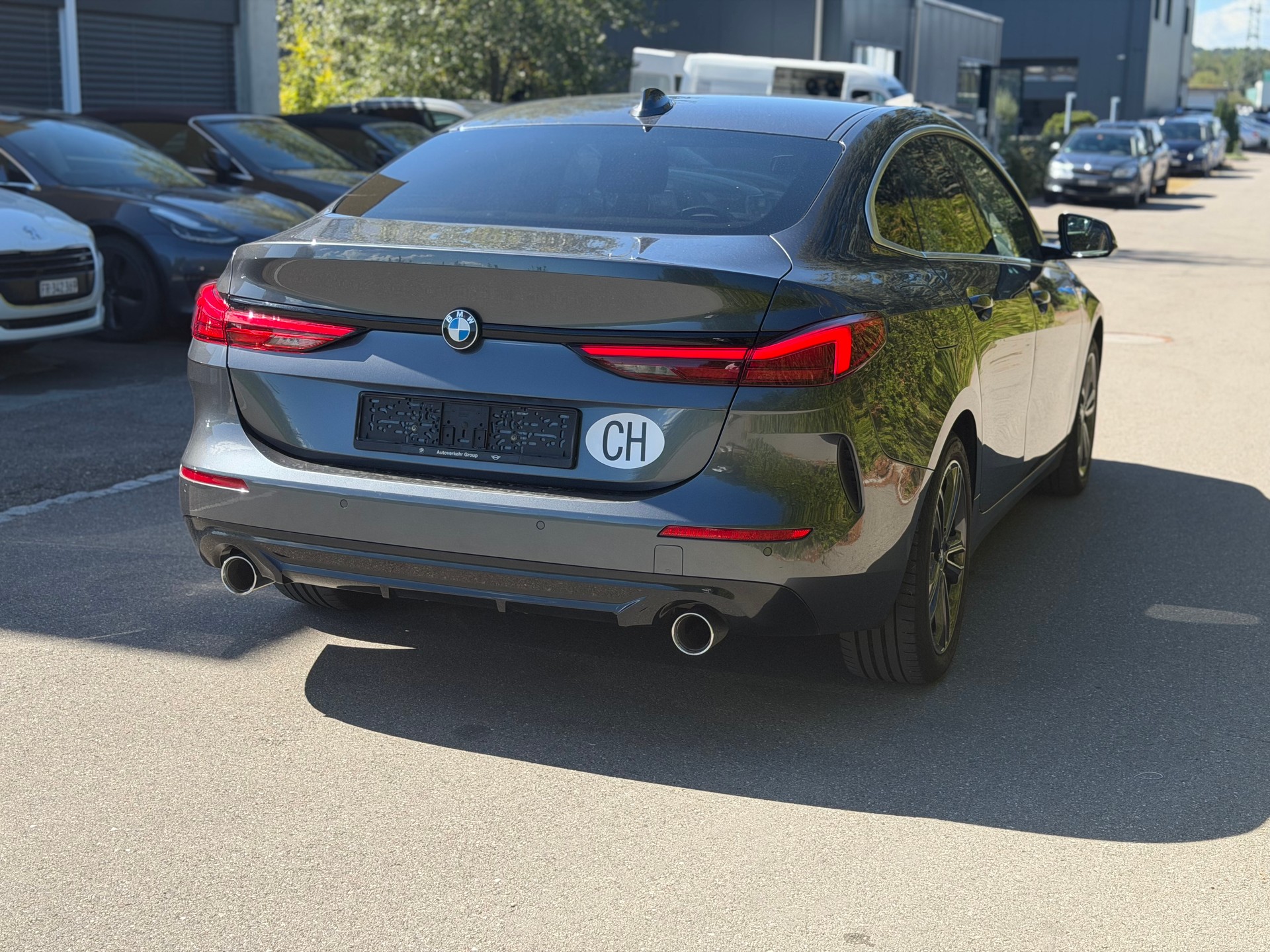 BMW 220d Gran Coupé Steptronic Sport Line-image-4