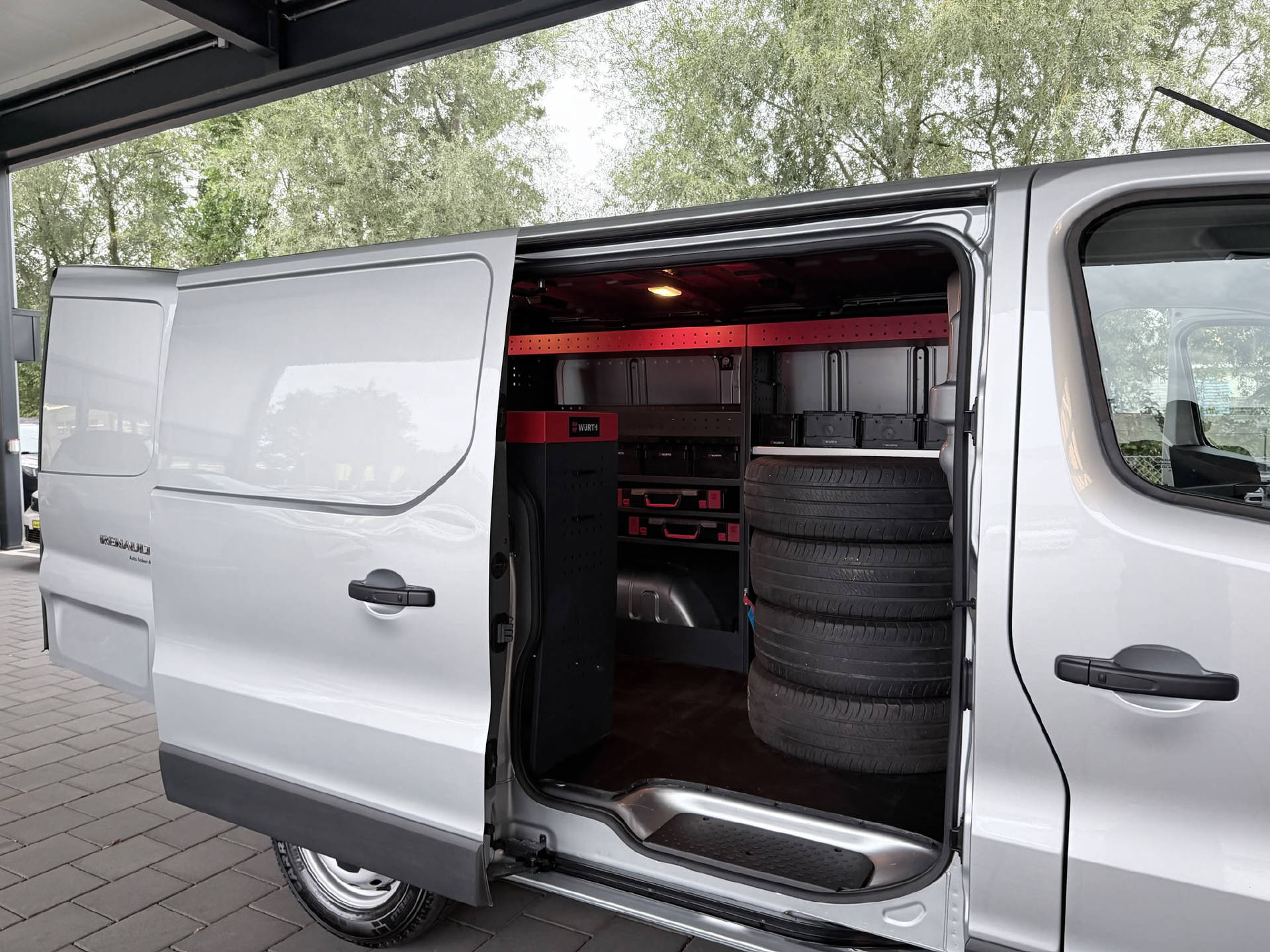 RENAULT Trafic Kaw. 3.0 t L1 H1 2.0 dCi Blue 150 Advance-image-6