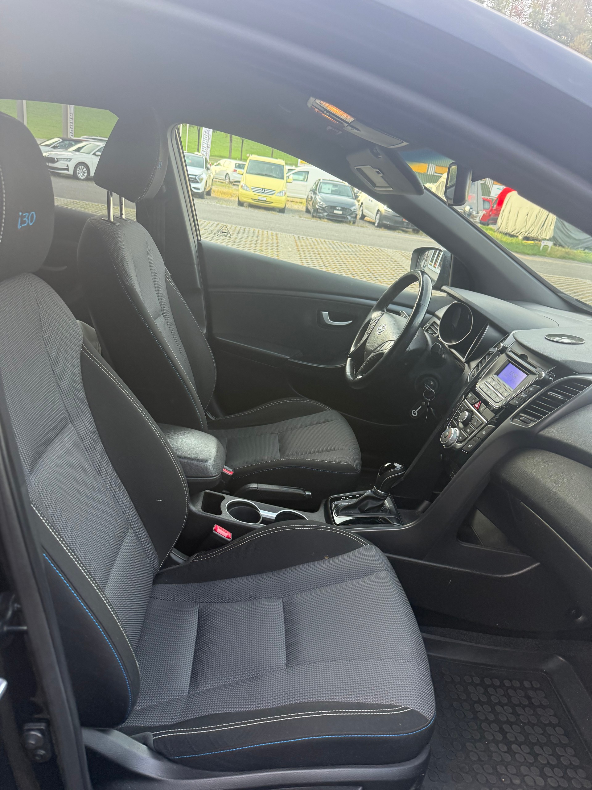 HYUNDAI i30 1.6 CRDi GO Automatic DCT-image-8