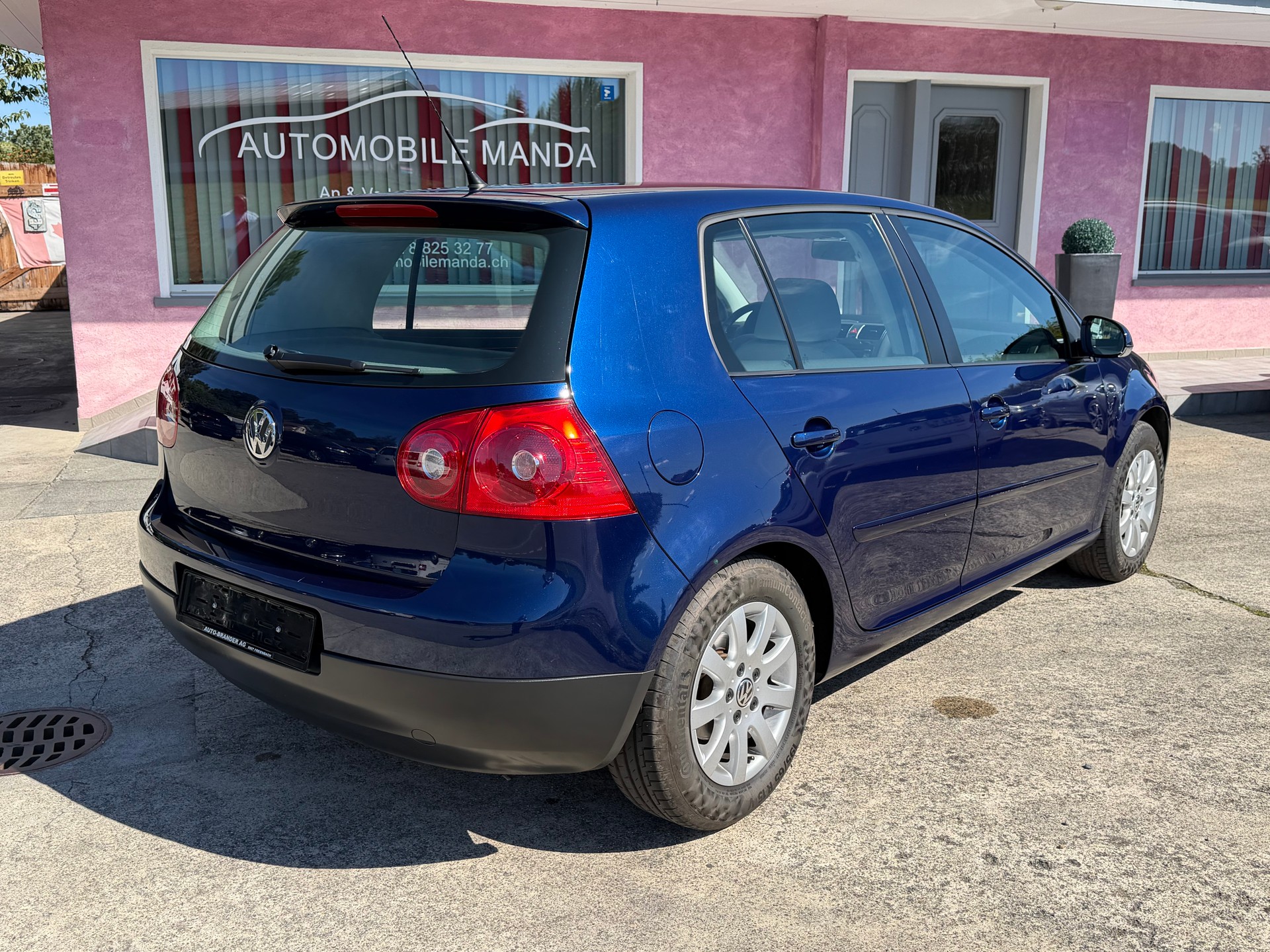 VW Golf 1.4 TSI Trendline DSG-image-3