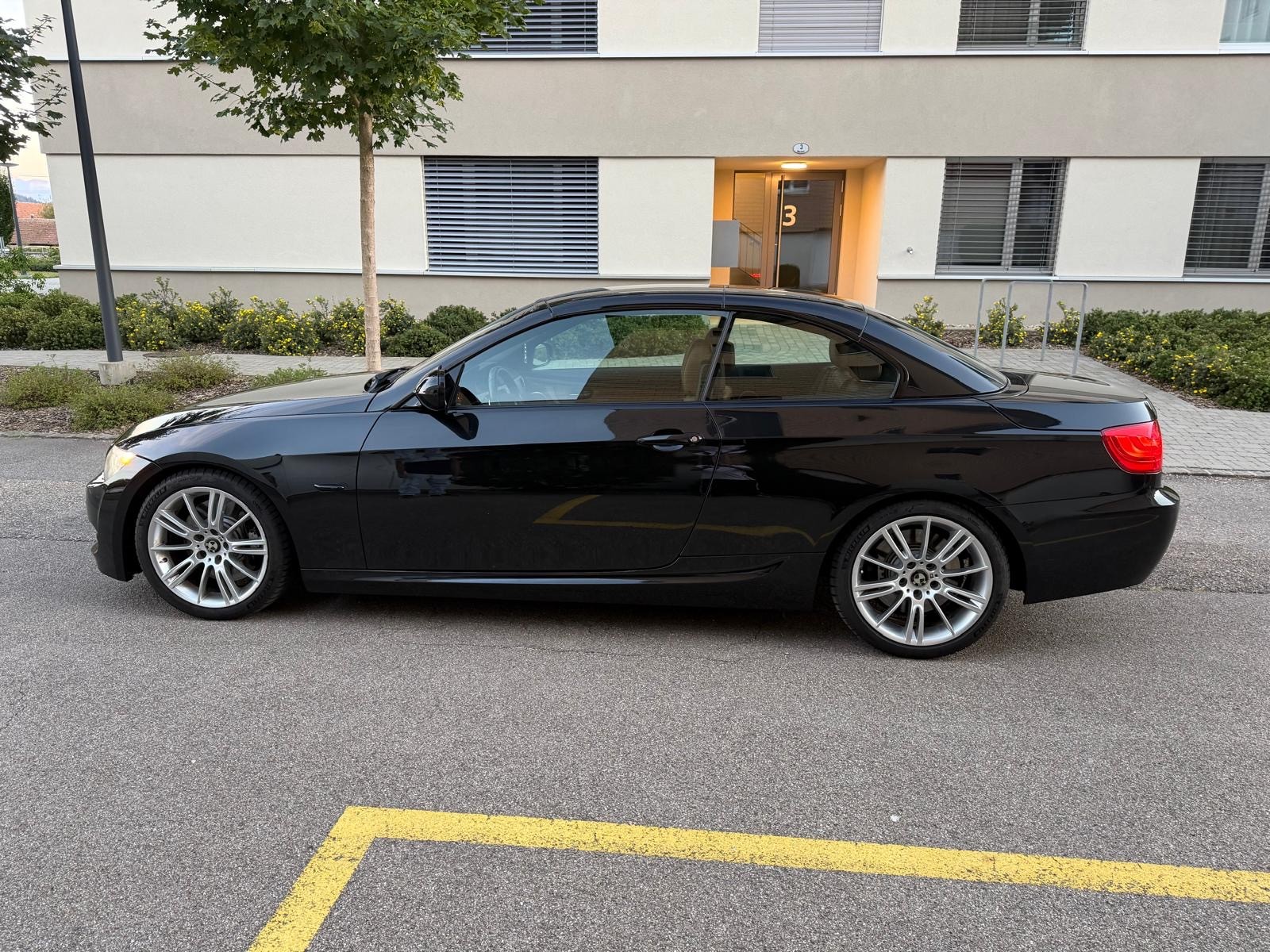 BMW 335i Cabriolet DSG-image-4