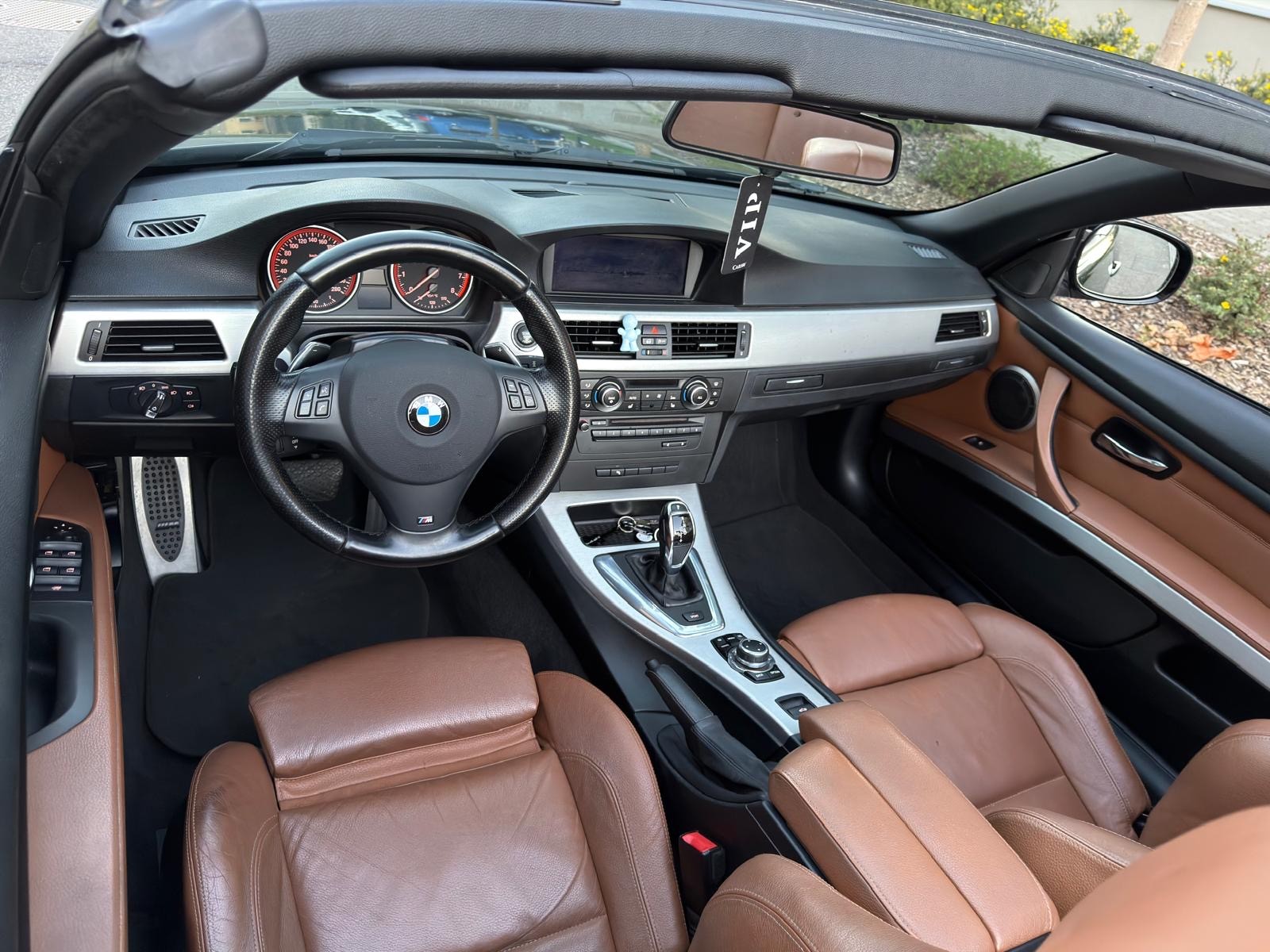 BMW 335i Cabriolet DSG-image-12