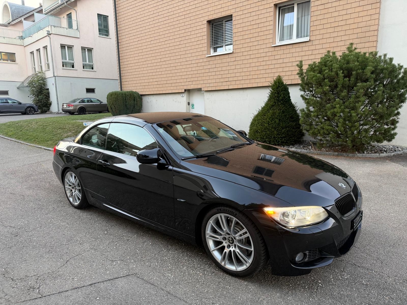BMW 335i Cabriolet DSG-image-9