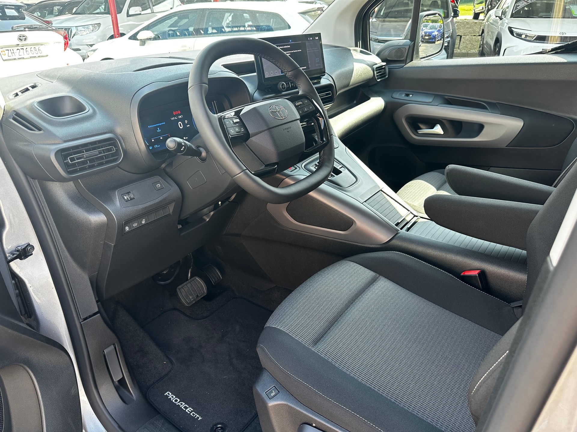 TOYOTA Proace City Verso L2 1.5 HDi 130 Trend-image-8