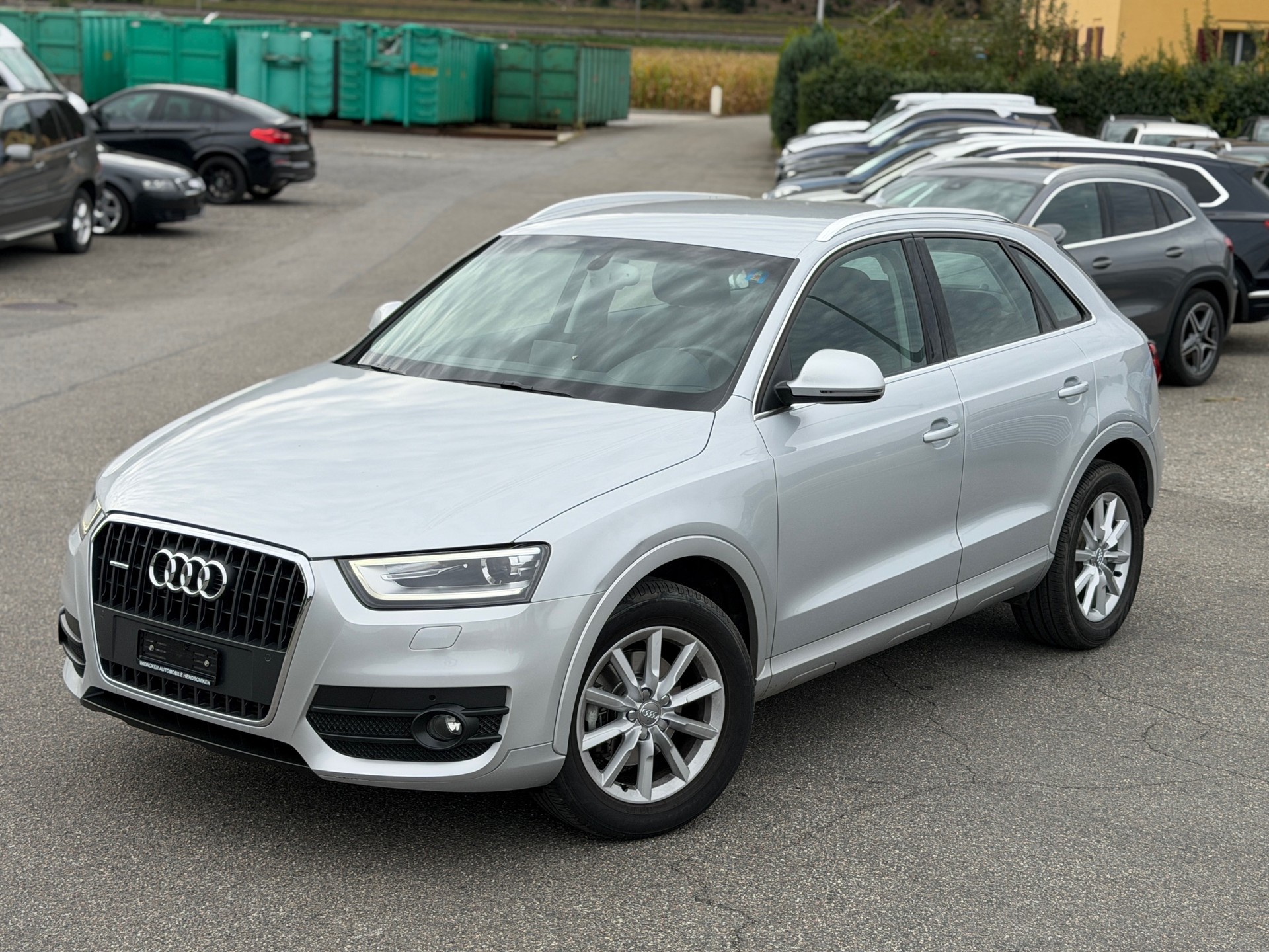 AUDI Q3 2.0 TFSI quattro S-tronic-image-12