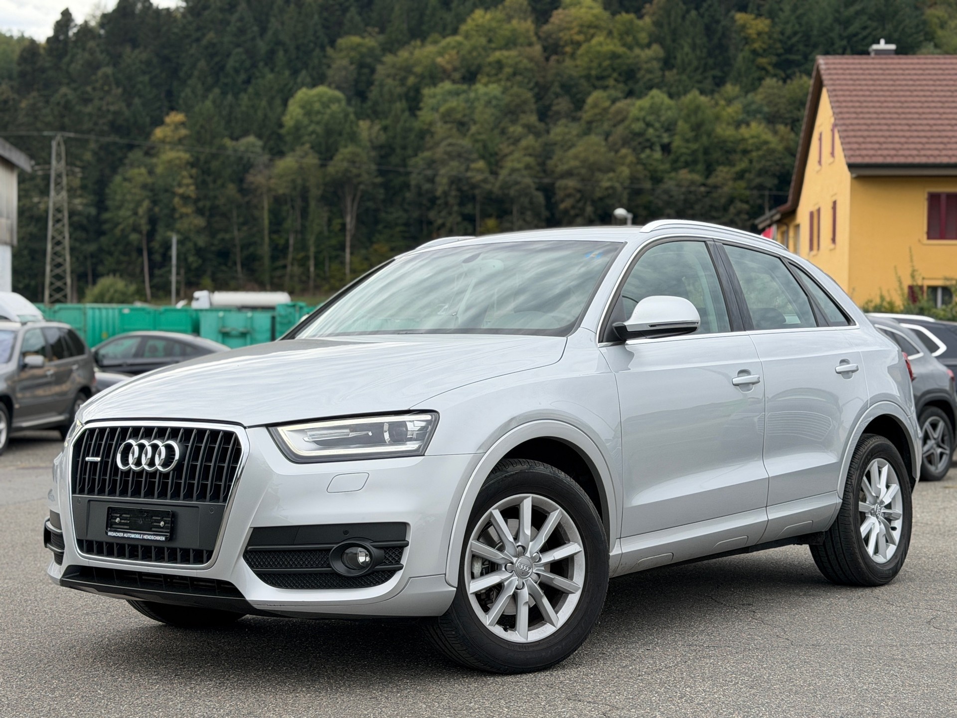 AUDI Q3 2.0 TFSI quattro S-tronic-image-0