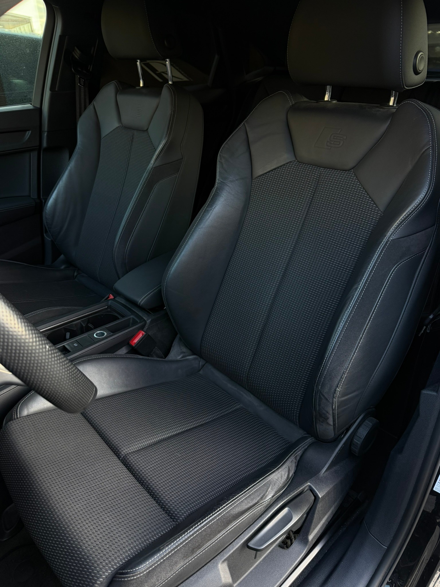 AUDI Q3 Sportback 45 TFSI e S line S-tronic-image-8