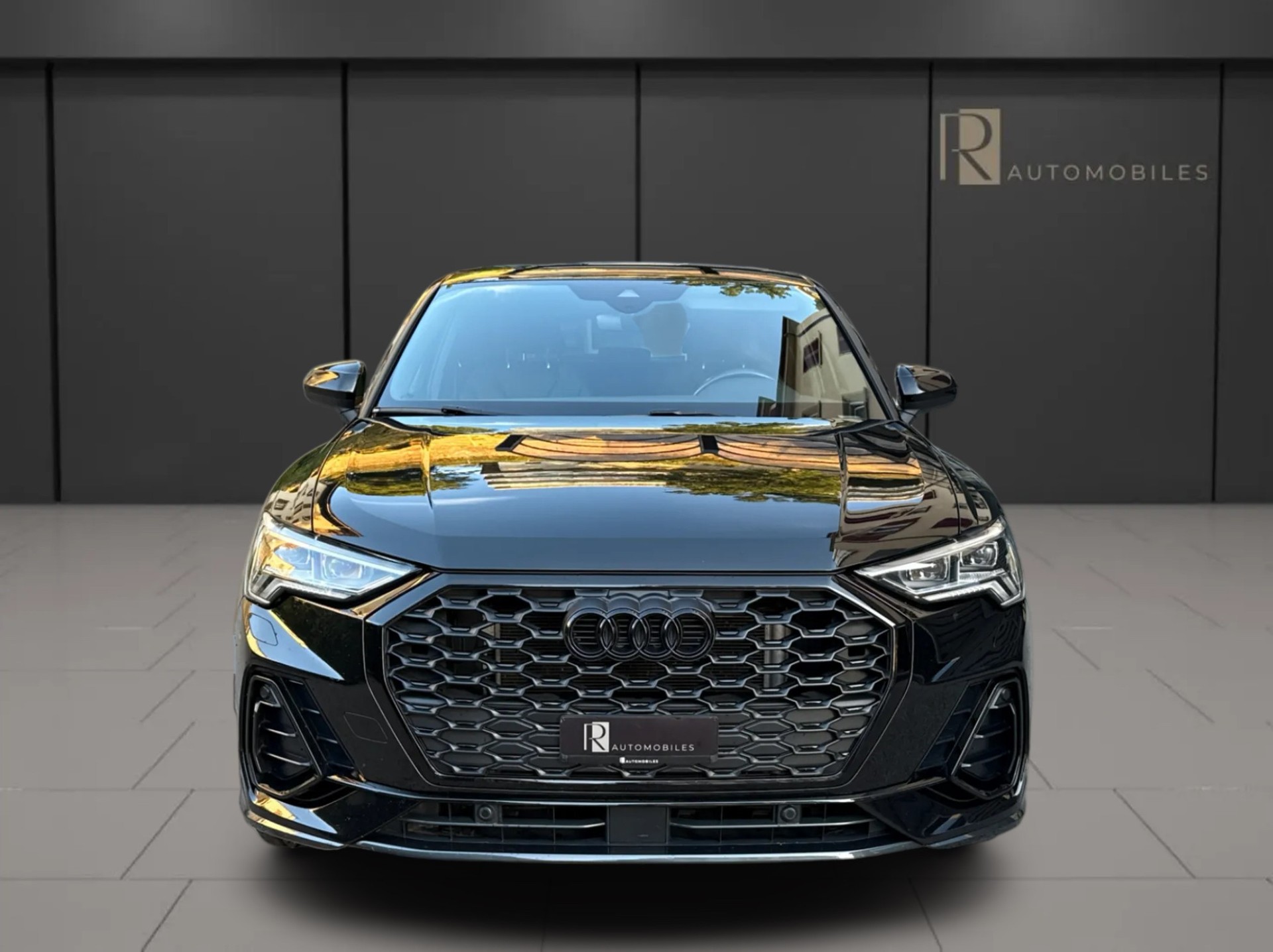 AUDI Q3 Sportback 45 TFSI e S line S-tronic-image-7