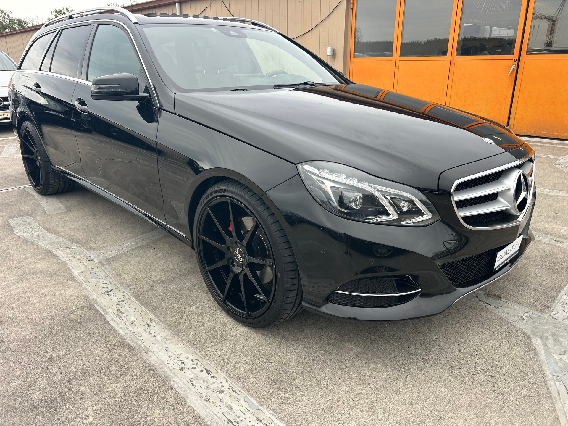 MERCEDES-BENZ E 350 BlueTEC Avantgarde 4Matic 7G-Tronic-image-6