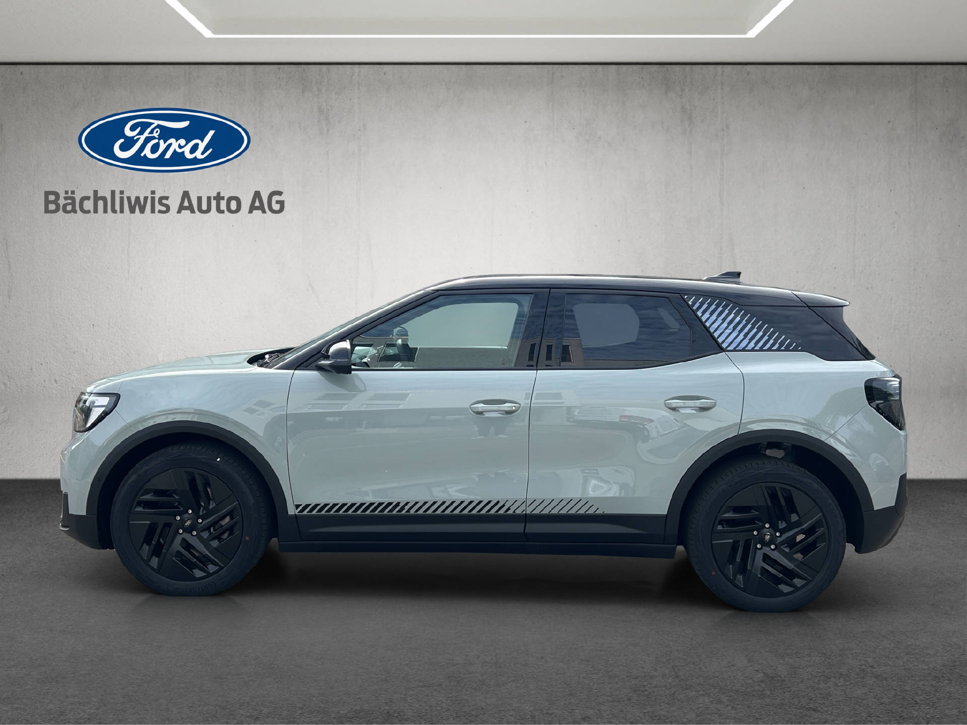 FORD Explorer Extended Range Collection AWD-image-1