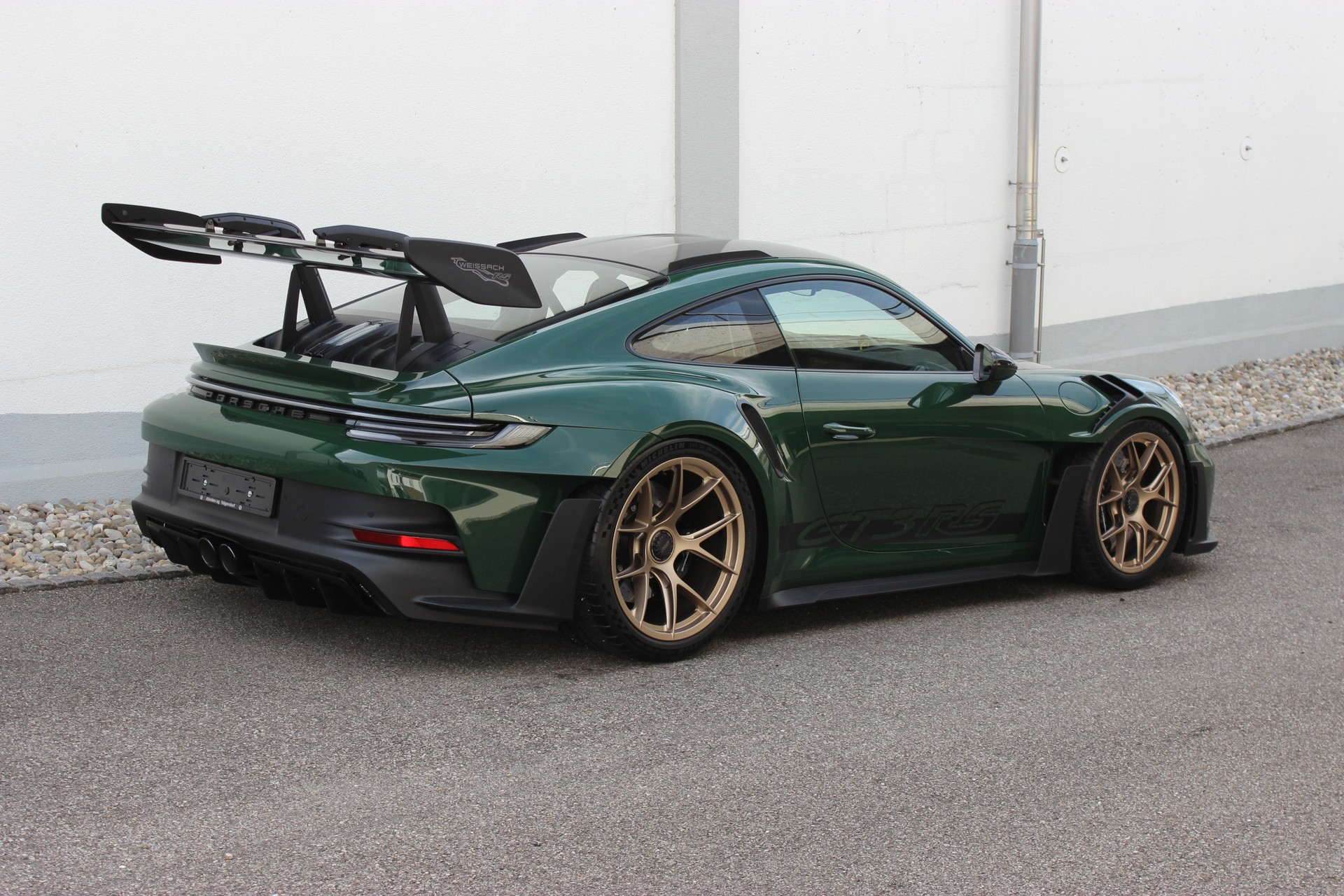PORSCHE 911 GT3 RS Weissach-Paket BRITISH RACING GREEN-image-4