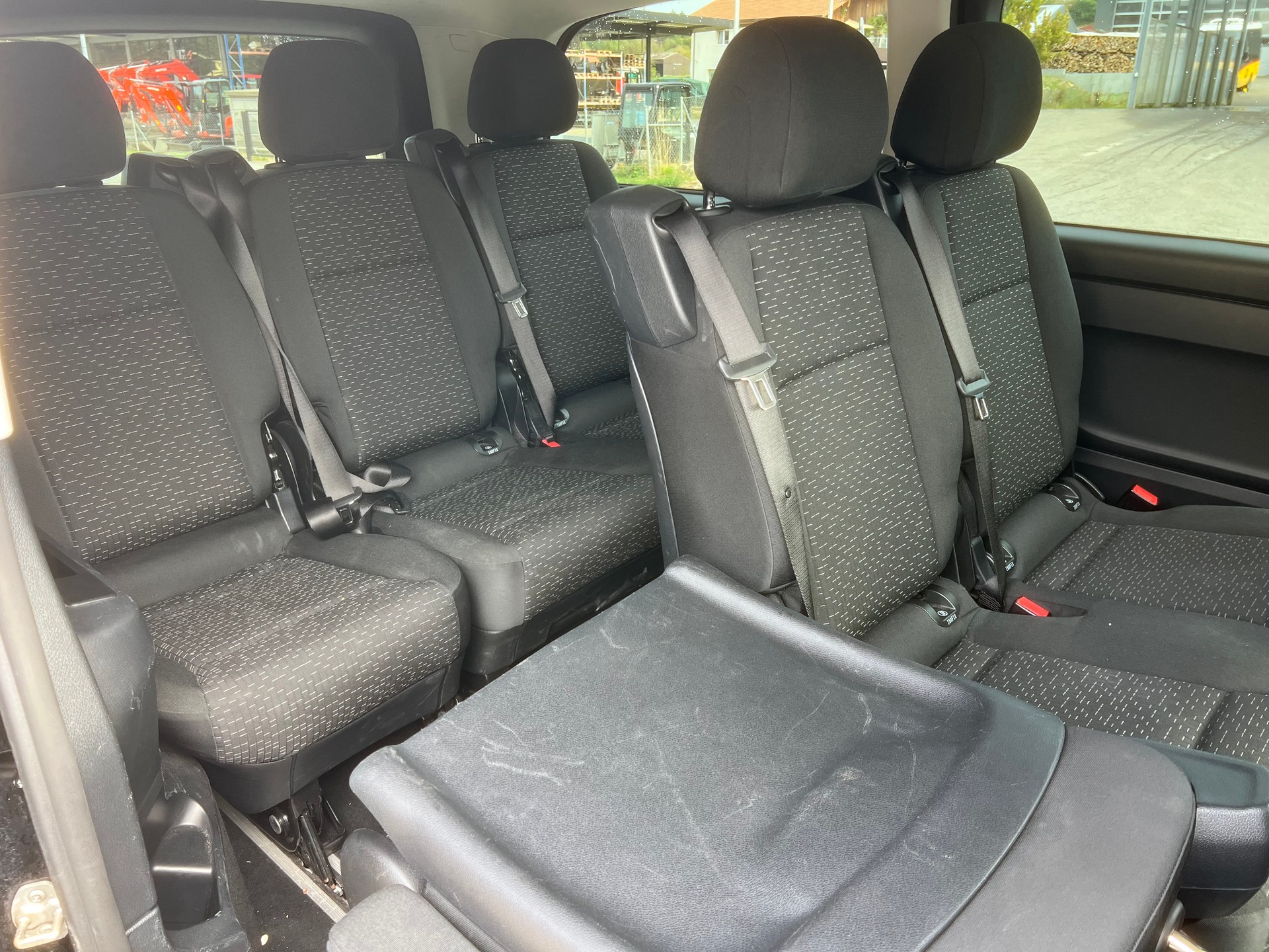 MERCEDES-BENZ Vito 116 CDI Select Tourer 4Matic 9G-Tronic-image-9