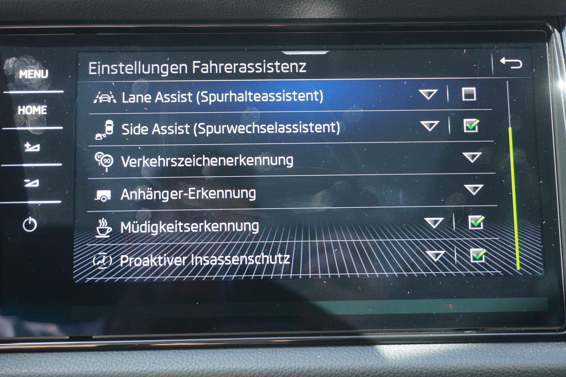 SKODA Kodiaq 2.0 TDI CR L&K 4x4 DSG 7-PLÄTZER!!!-image-35