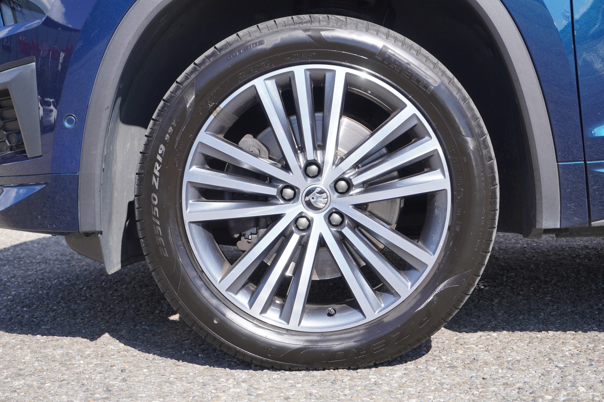 SKODA Kodiaq 2.0 TDI CR L&K 4x4 DSG 7-PLÄTZER!!!-image-8