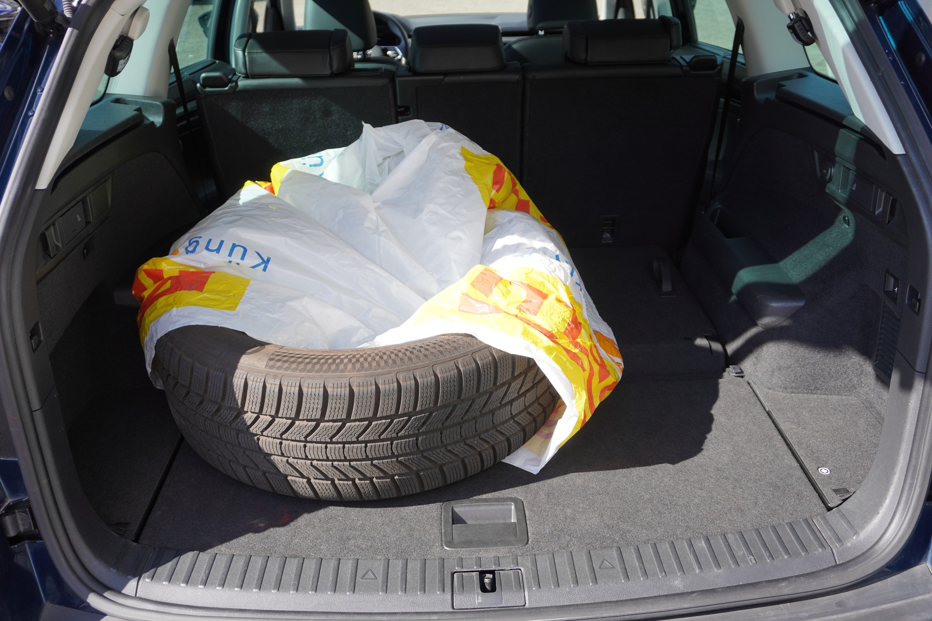 SKODA Kodiaq 2.0 TDI CR L&K 4x4 DSG 7-PLÄTZER!!!-image-14