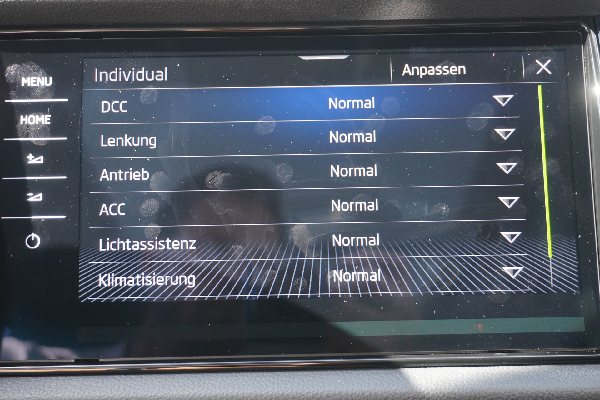SKODA Kodiaq 2.0 TDI CR L&K 4x4 DSG 7-PLÄTZER!!!-image-40