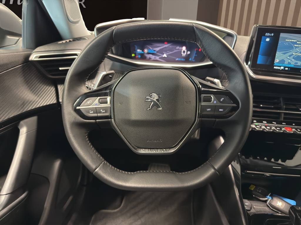 PEUGEOT 2008 1.2 PureTech Allure Pack EAT8-image-14