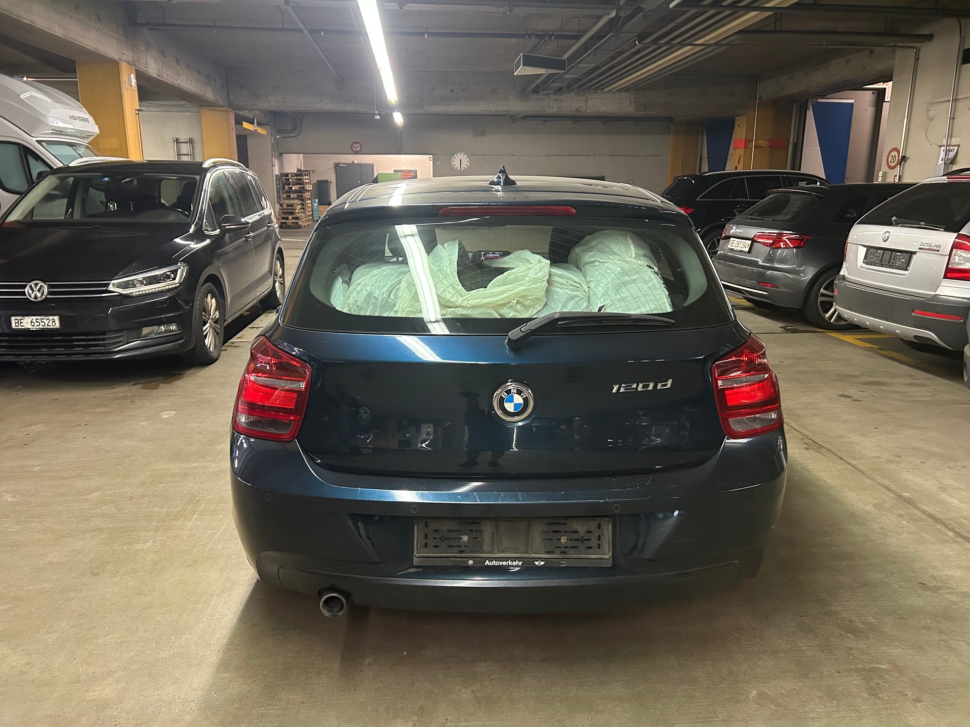 BMW 120d Sport Line-image-5