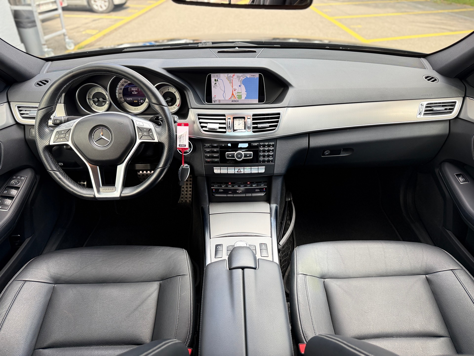 MERCEDES-BENZ E 350 BlueTEC 4Matic 7G-Tronic-image-10