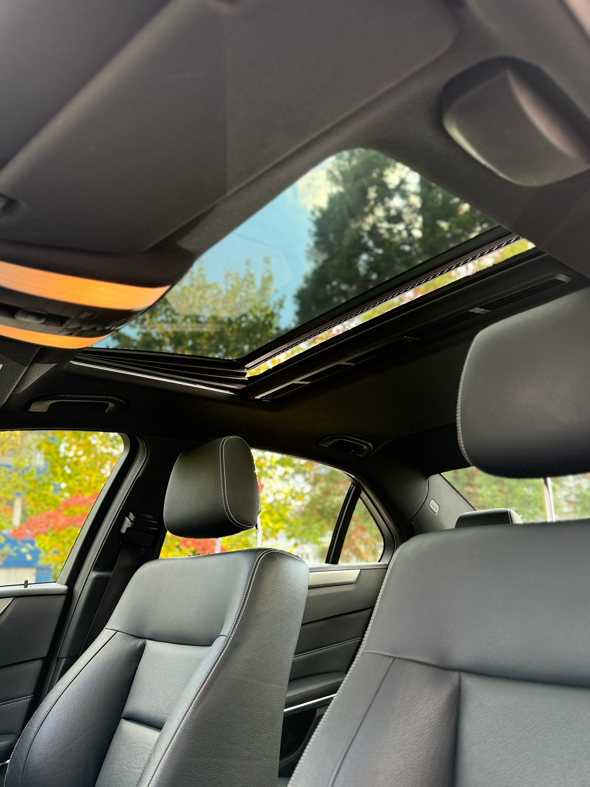 MERCEDES-BENZ E 350 BlueTEC 4Matic 7G-Tronic-image-9