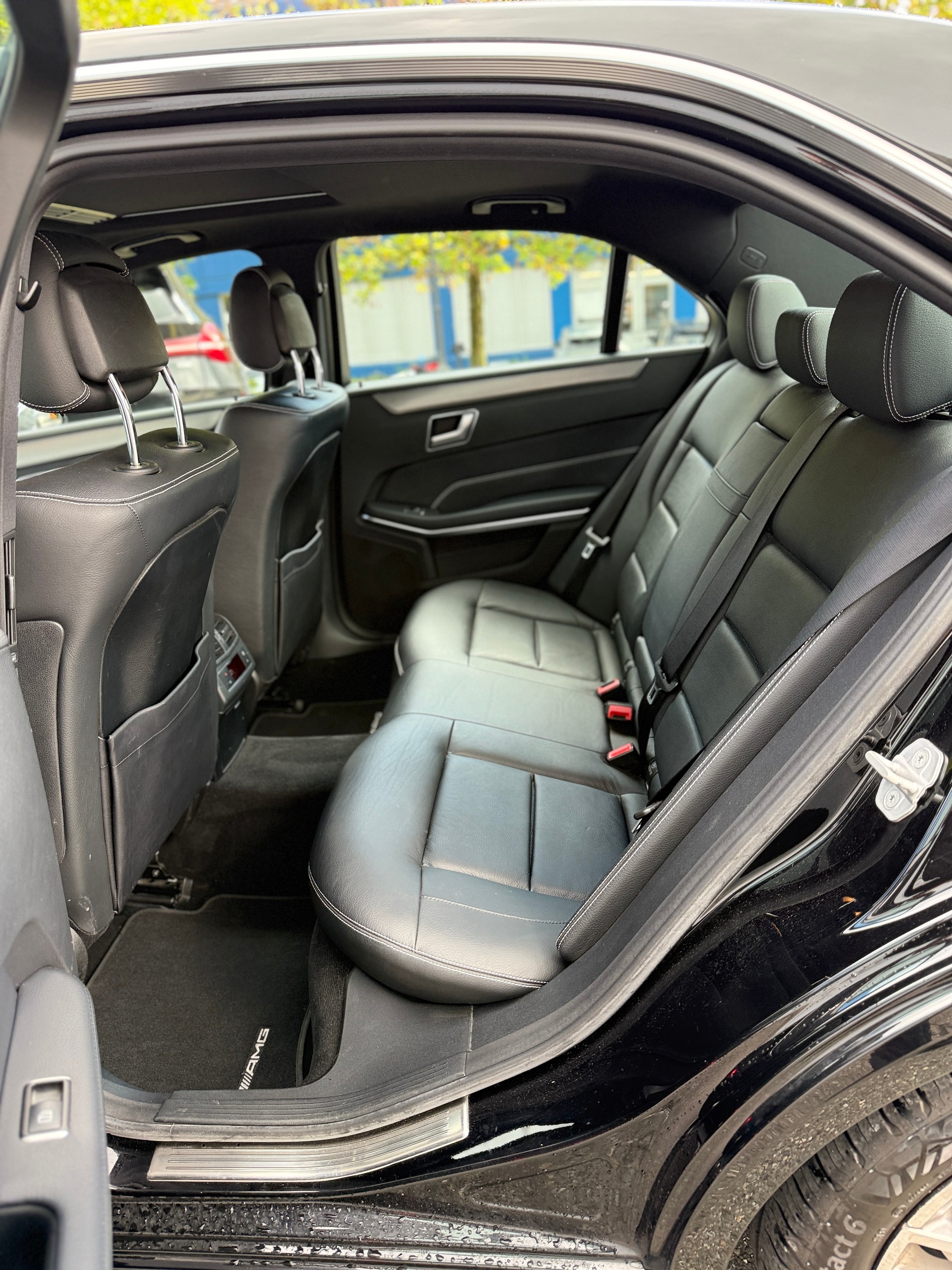 MERCEDES-BENZ E 350 BlueTEC 4Matic 7G-Tronic-image-8