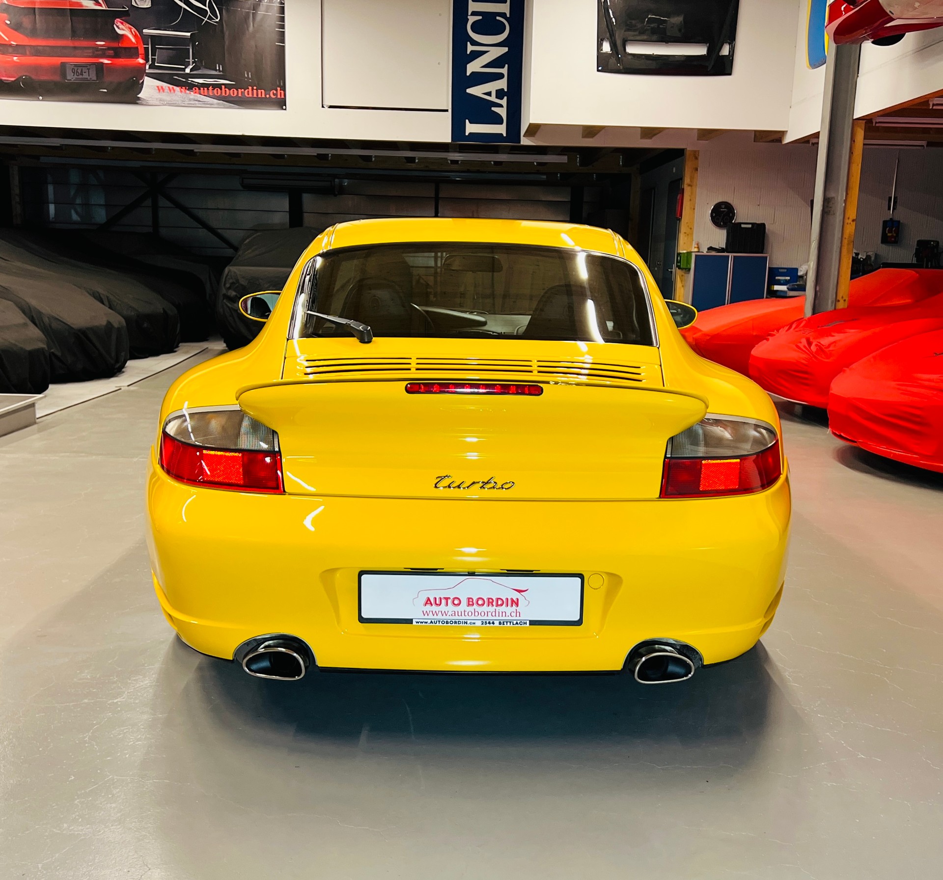 PORSCHE 911 Turbo „Speedgelb“ 1. Lack-image-8