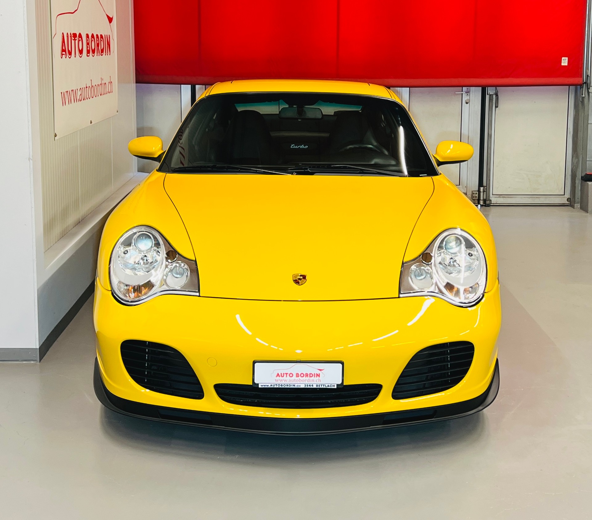 PORSCHE 911 Turbo „Speedgelb“ 1. Lack-image-1