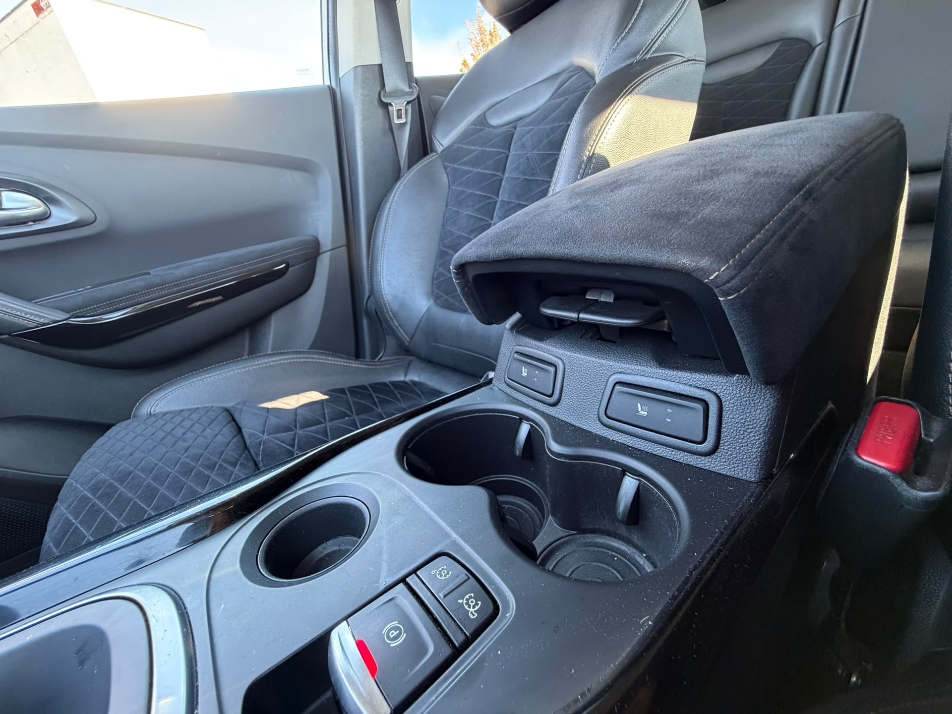 RENAULT Kadjar 1.3 16V Turbo Black Edition EDC GARANTIE 2 ans Expertiser du jour🇨🇭-image-12