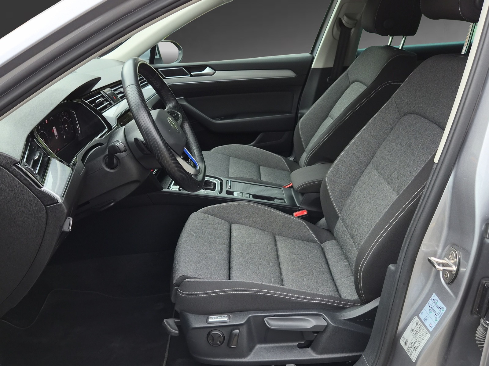VW Passat Variant 1.4 TSI GTE Hybrid DSG-image-5