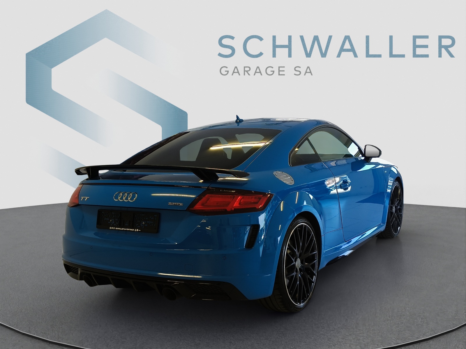 AUDI 45 TFSI quattro-image-3