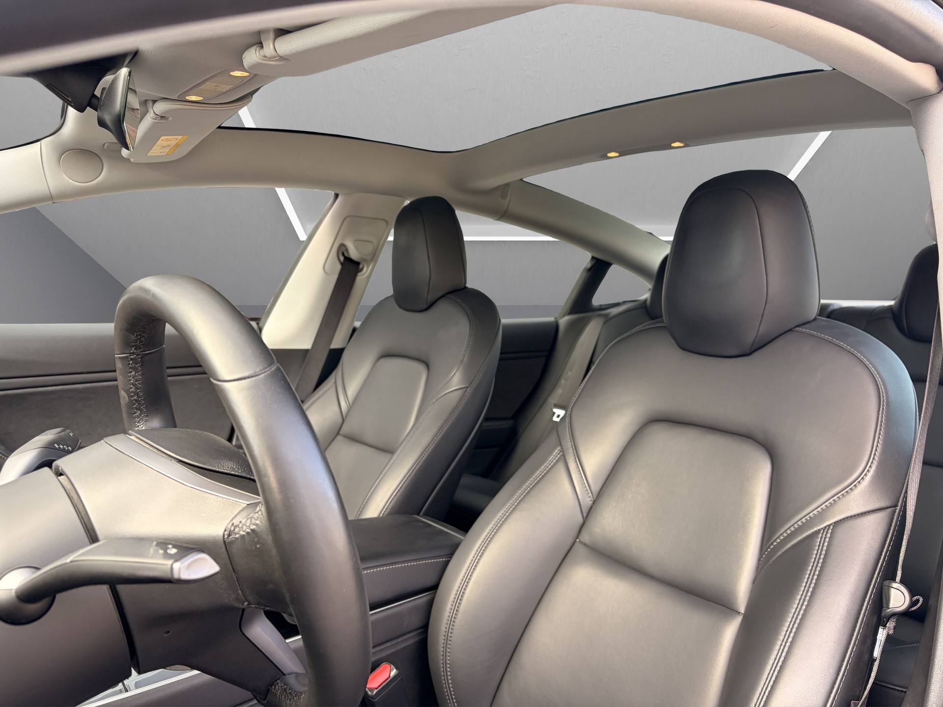 TESLA Model 3 Performance Dual Motor AWD (CH-Fahrzeug)-image-12
