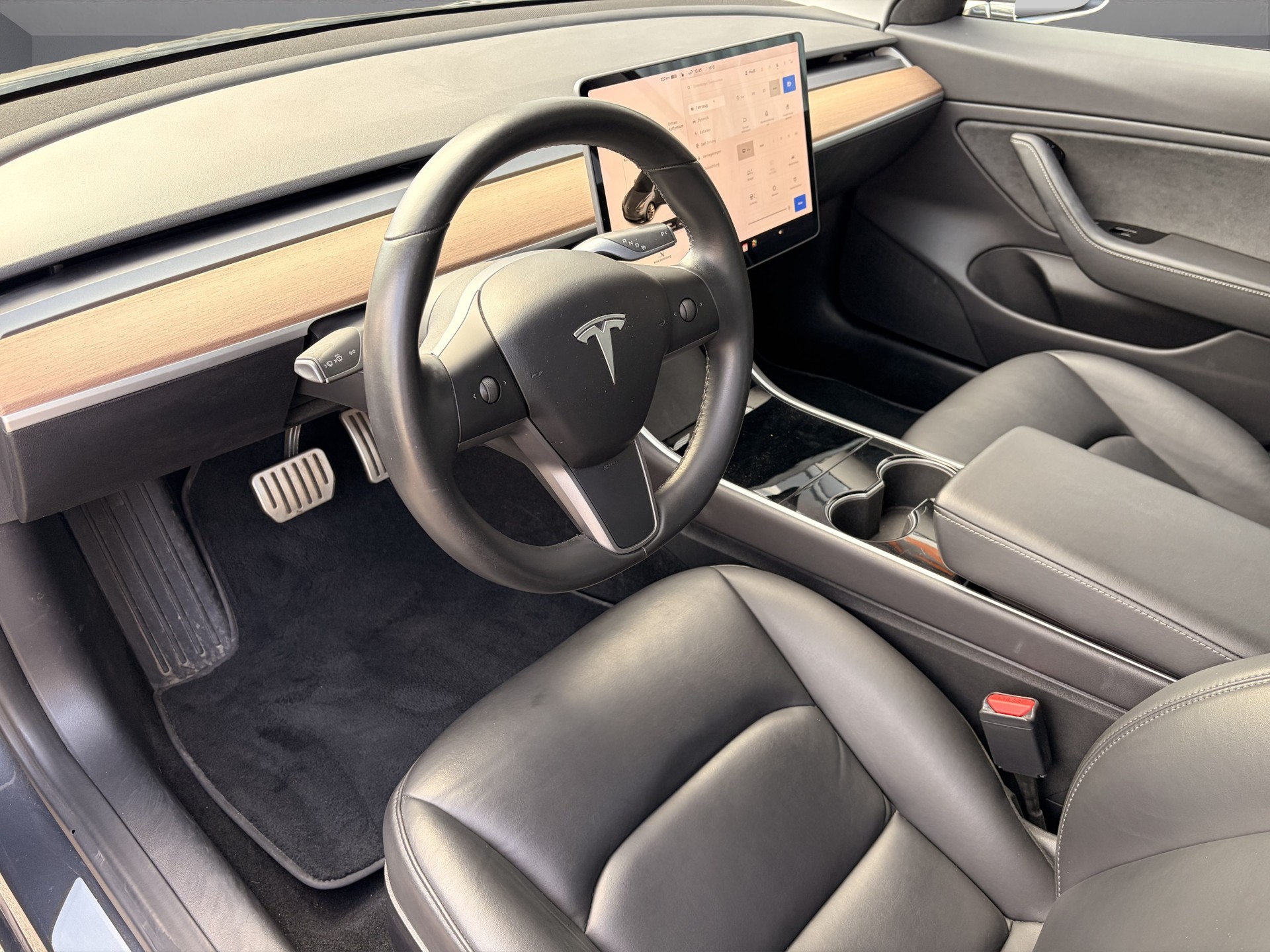 TESLA Model 3 Performance Dual Motor AWD (CH-Fahrzeug)-image-7