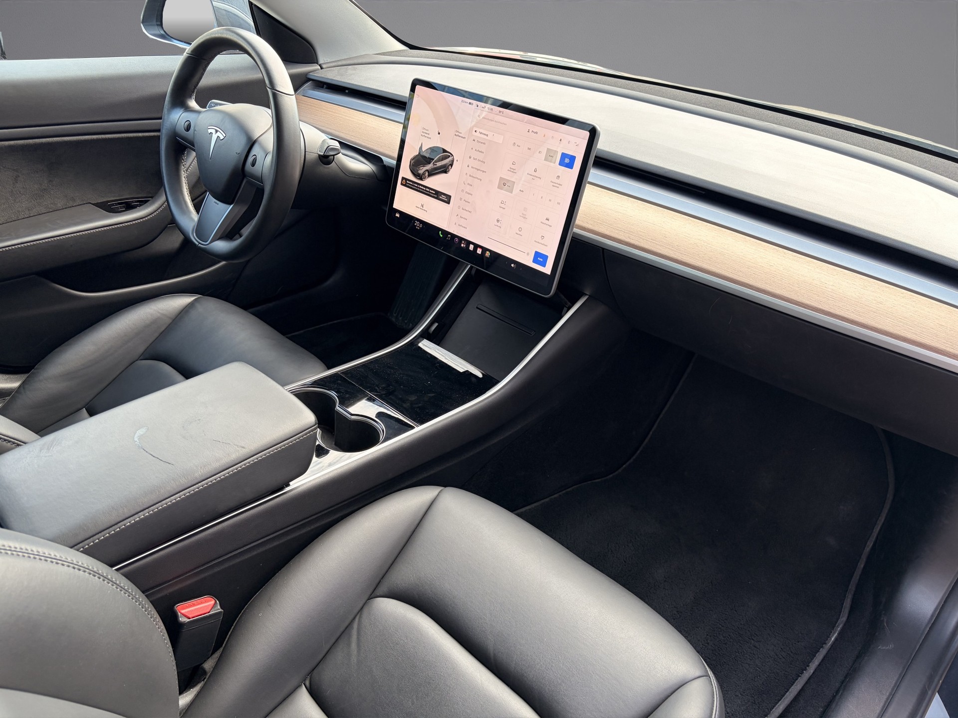 TESLA Model 3 Performance Dual Motor AWD (CH-Fahrzeug)-image-9