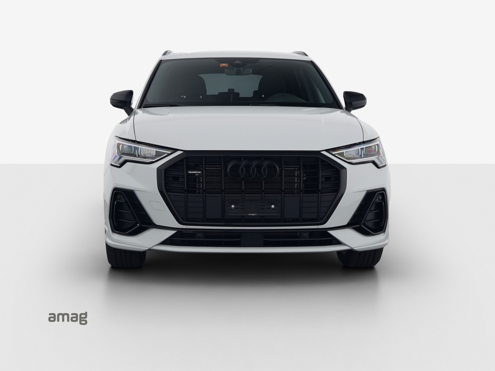 AUDI Q3 40 TFSI S line quattro S-tronic-image-6