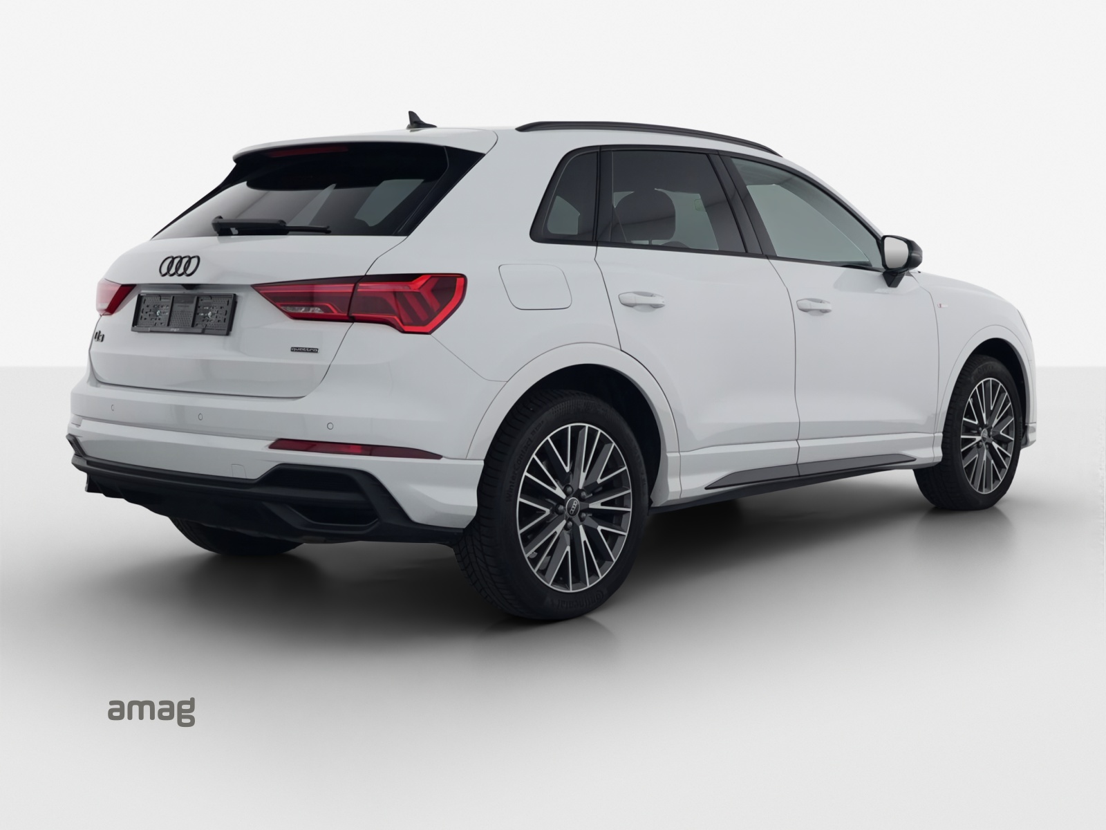AUDI Q3 40 TFSI S line quattro S-tronic-image-3
