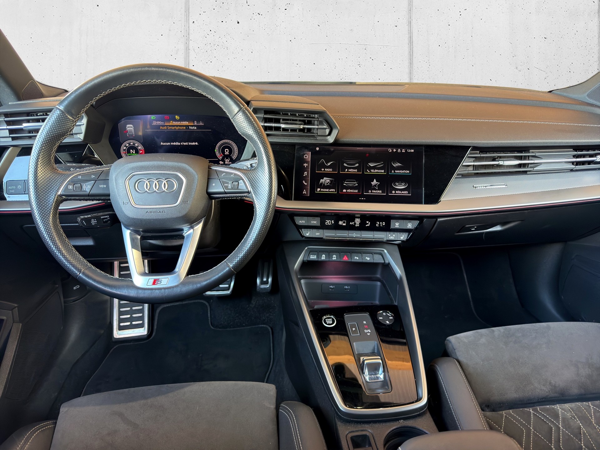 AUDI A3 Sportback 35 TFSI Attraction S-tronic-image-11