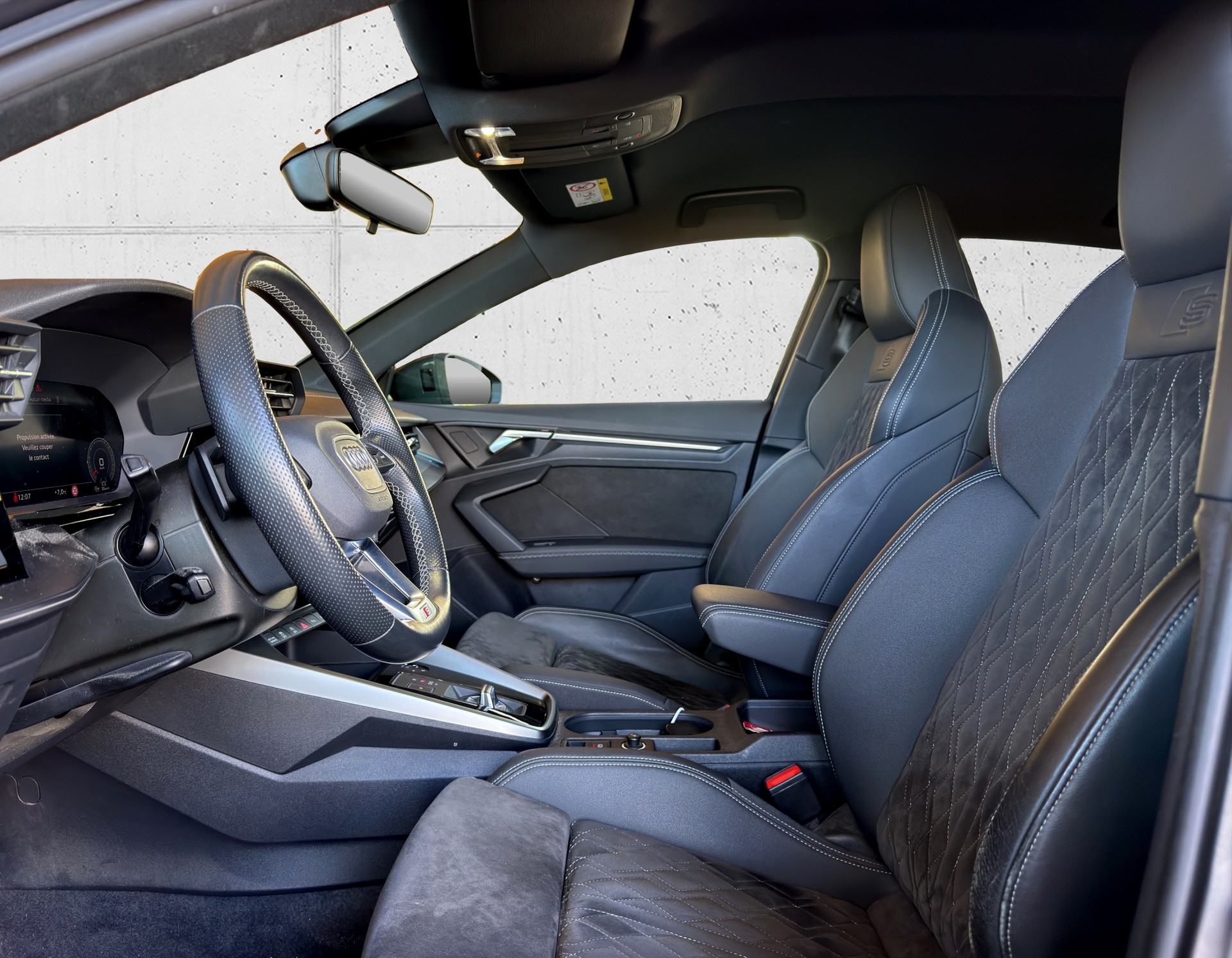 AUDI A3 Sportback 35 TFSI Attraction S-tronic-image-9