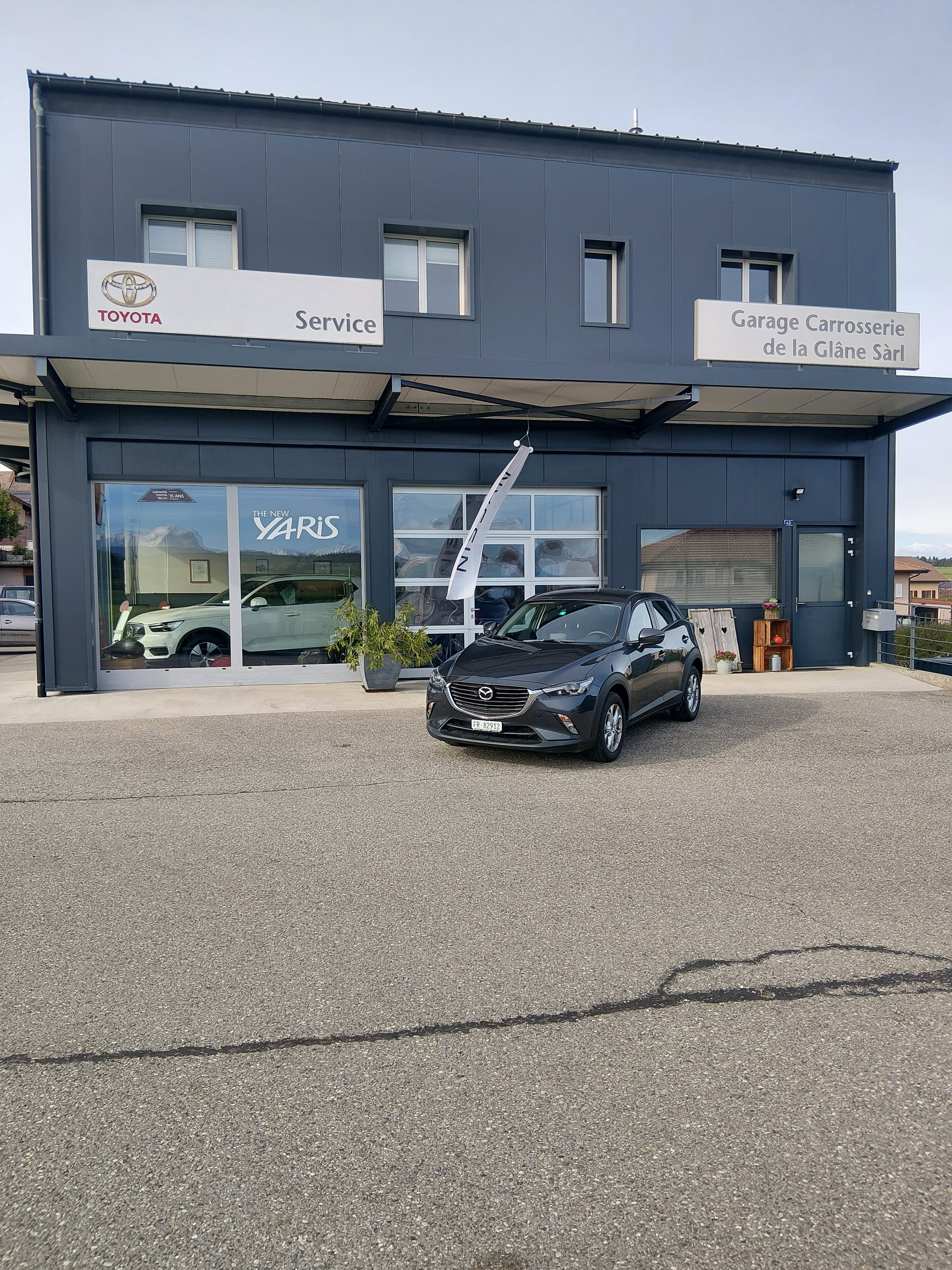 Car photo