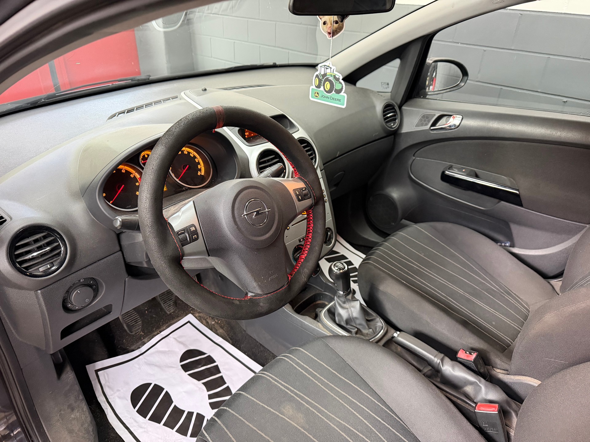 OPEL Corsa 1.4 TP Sport-image-6