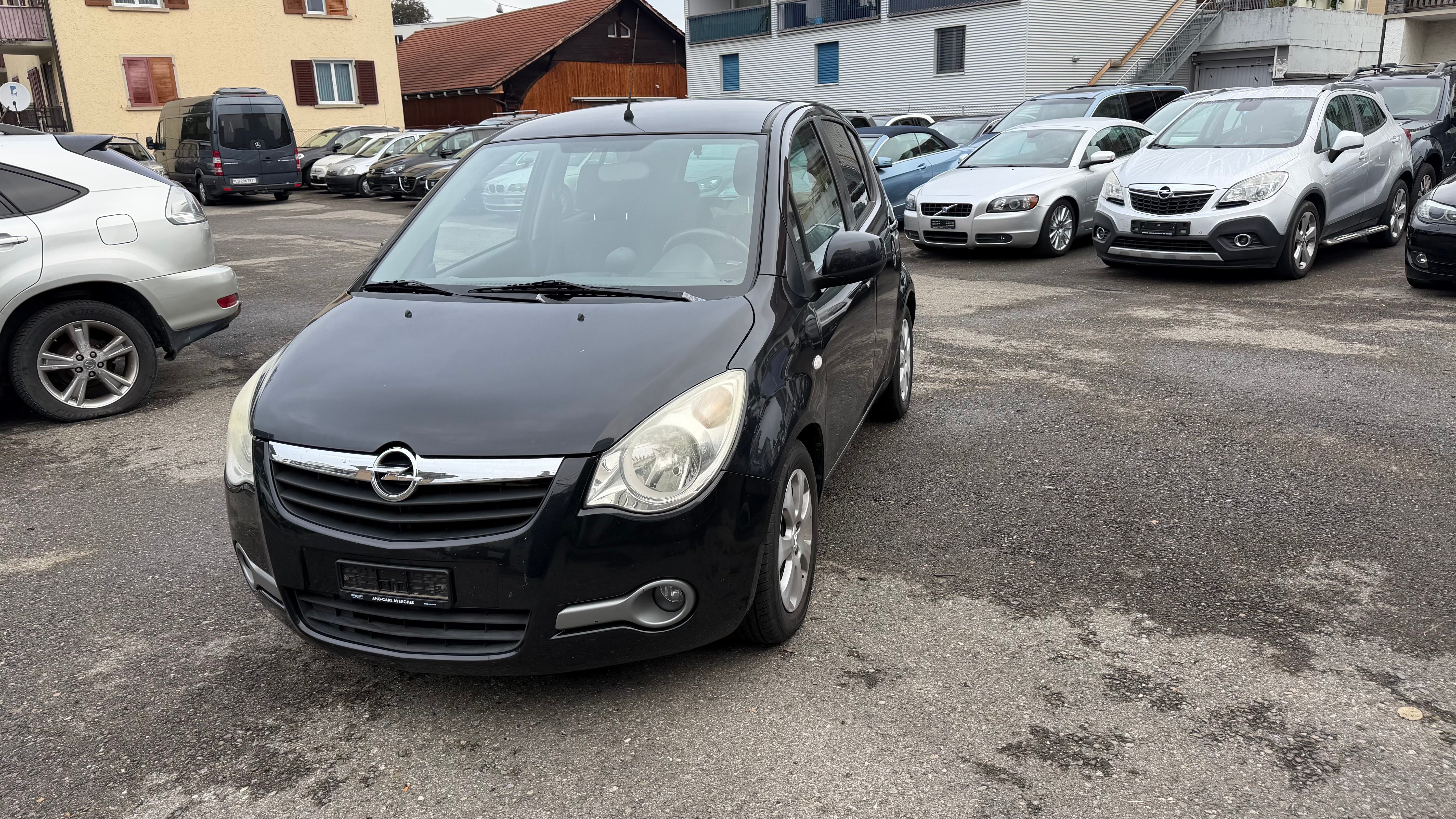 Car photo