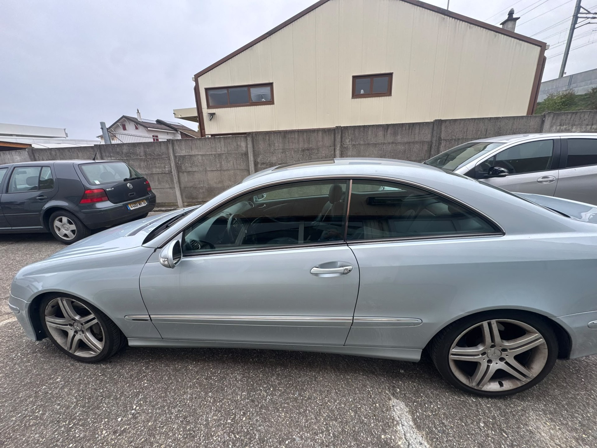 MERCEDES-BENZ CLK 320 CDI Elégance-image-7