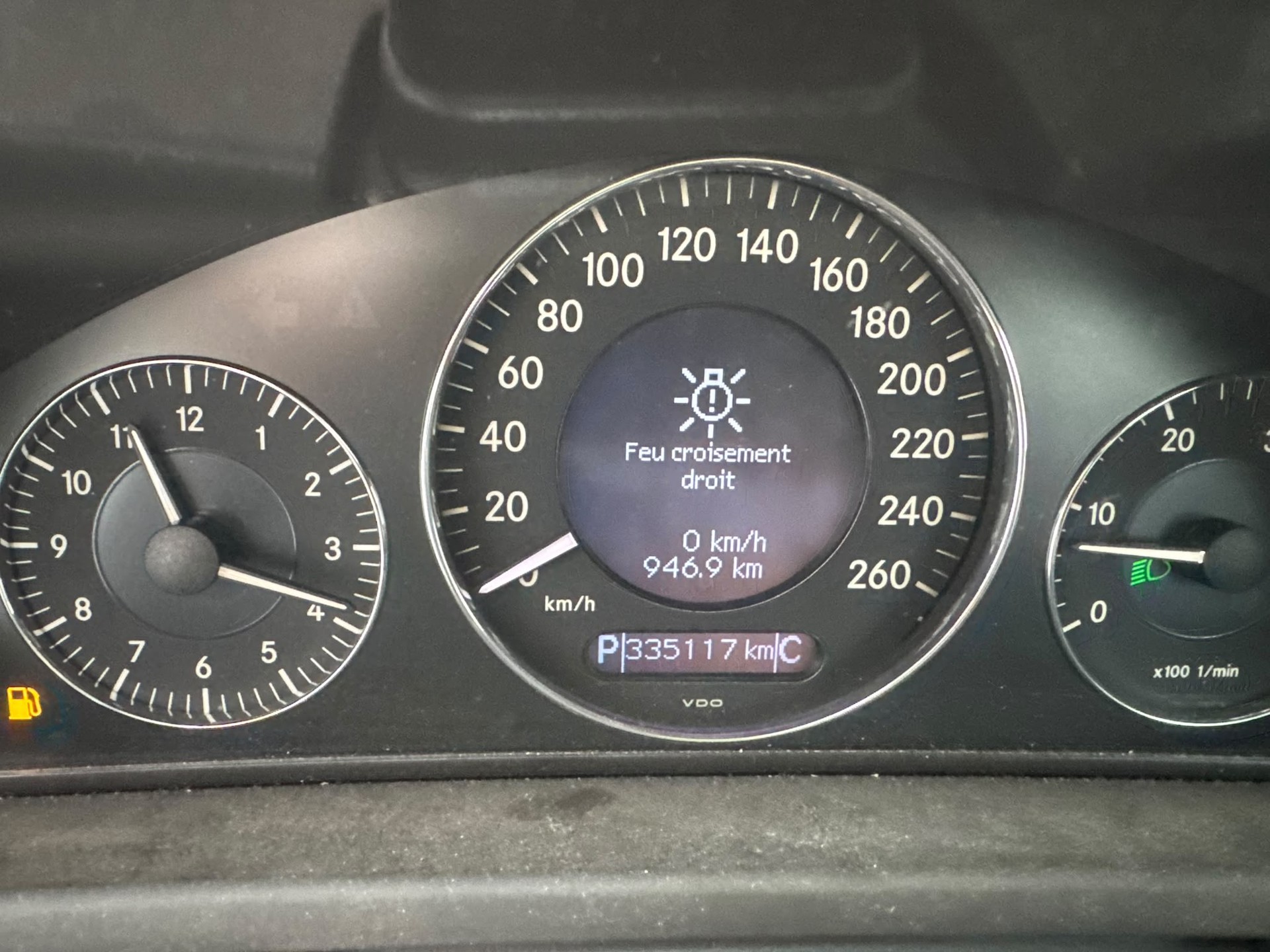MERCEDES-BENZ CLK 320 CDI Elégance-image-13