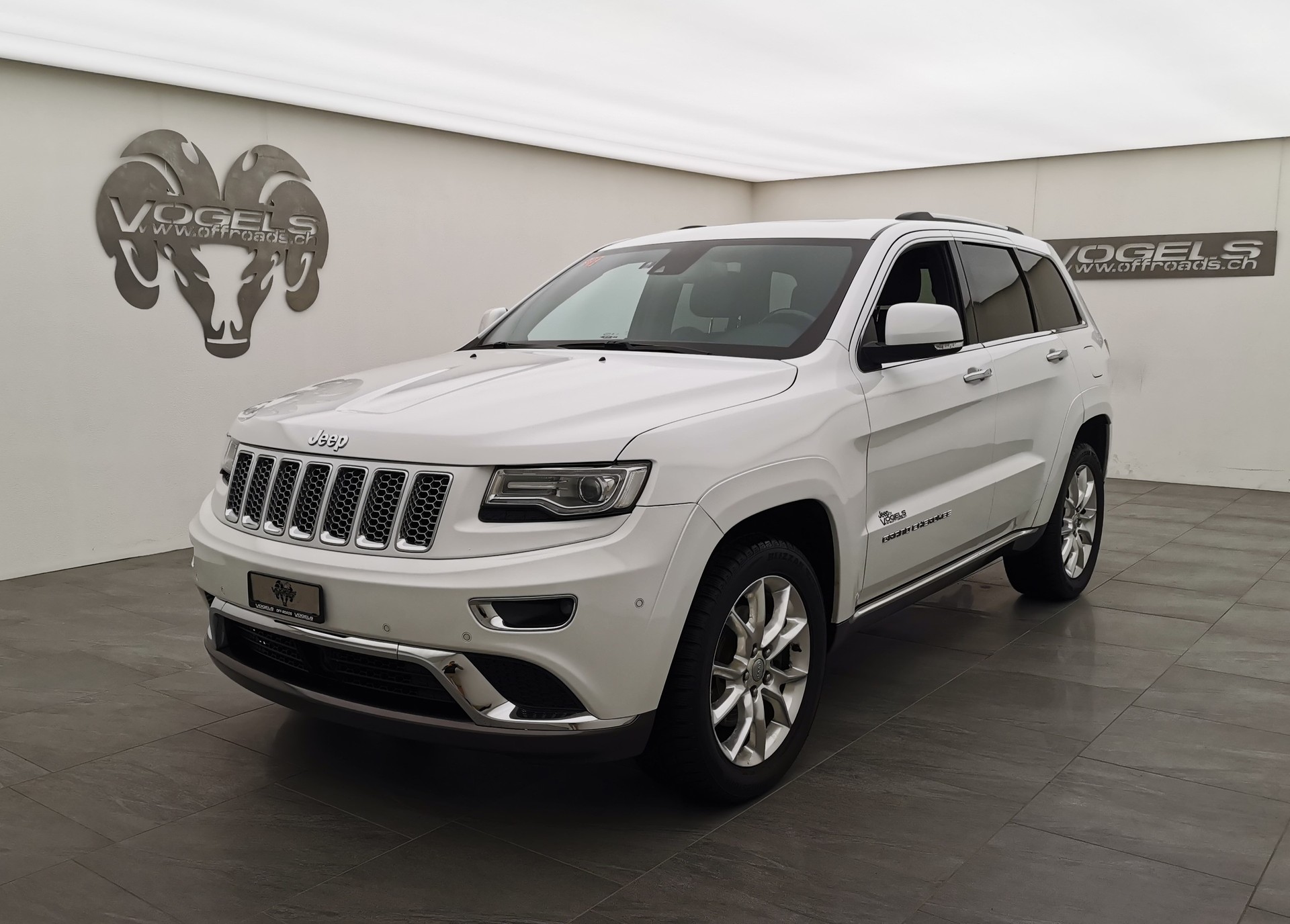 JEEP Grand Cherokee 3.0 CRD Summit-image-0