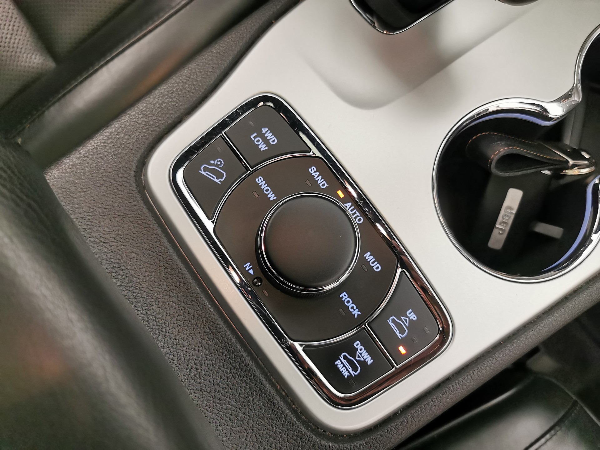 JEEP Grand Cherokee 3.0 CRD Summit-image-15