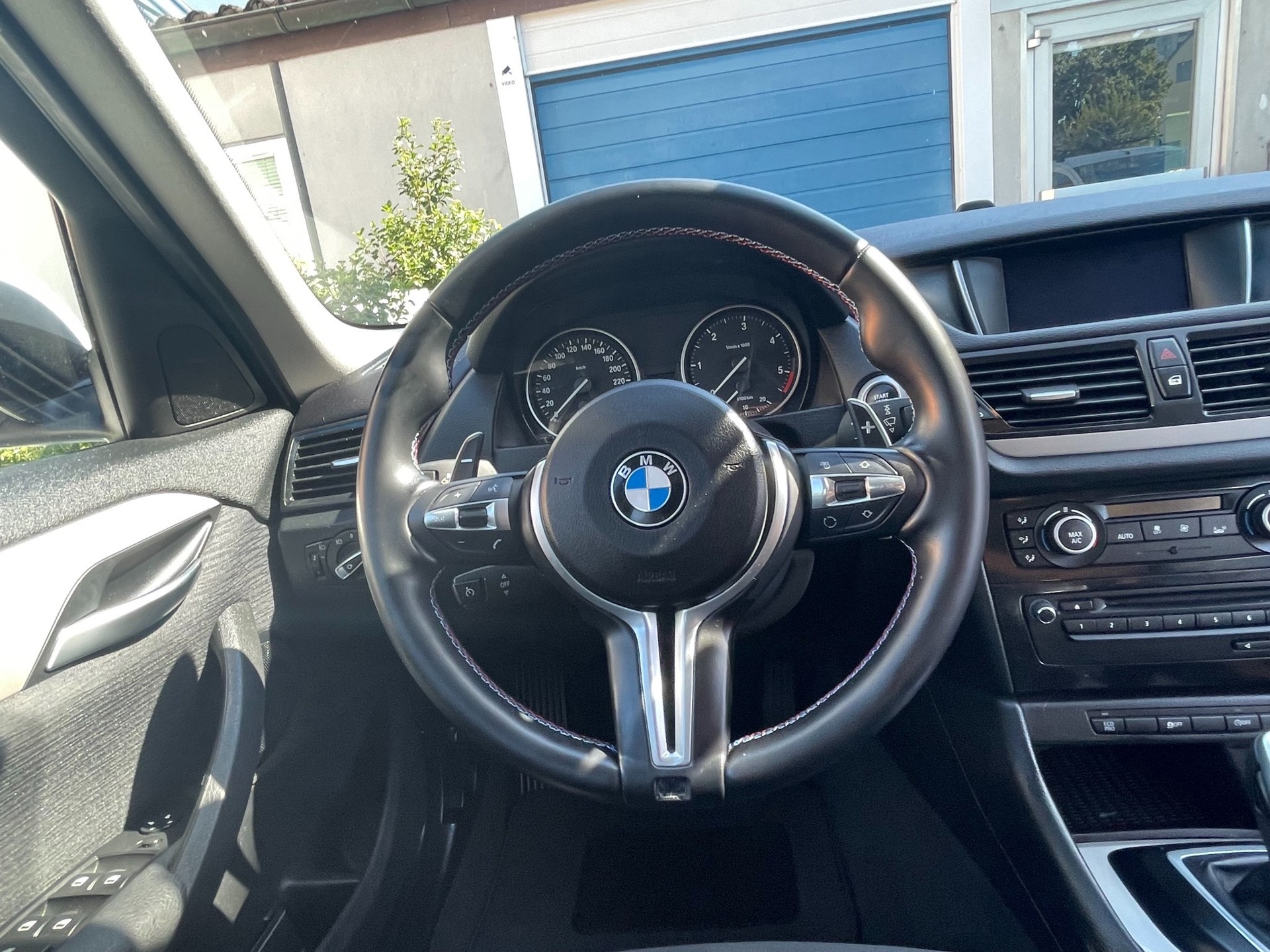BMW X1 sDrive 18d Steptronic-image-13