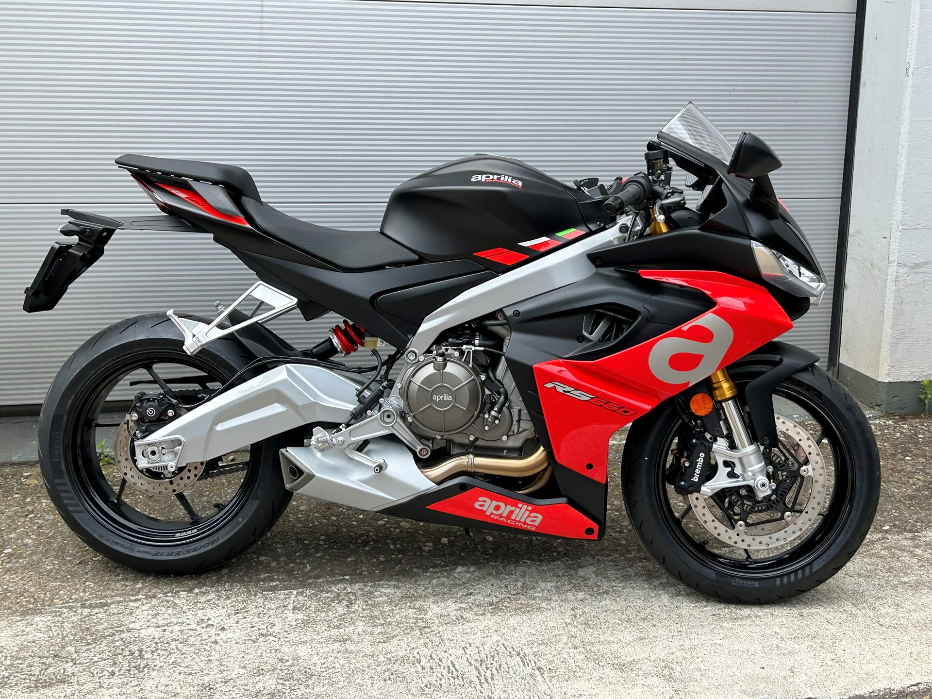 APRILIA RS 660 (35kW) DarkRed-showroom-element-3